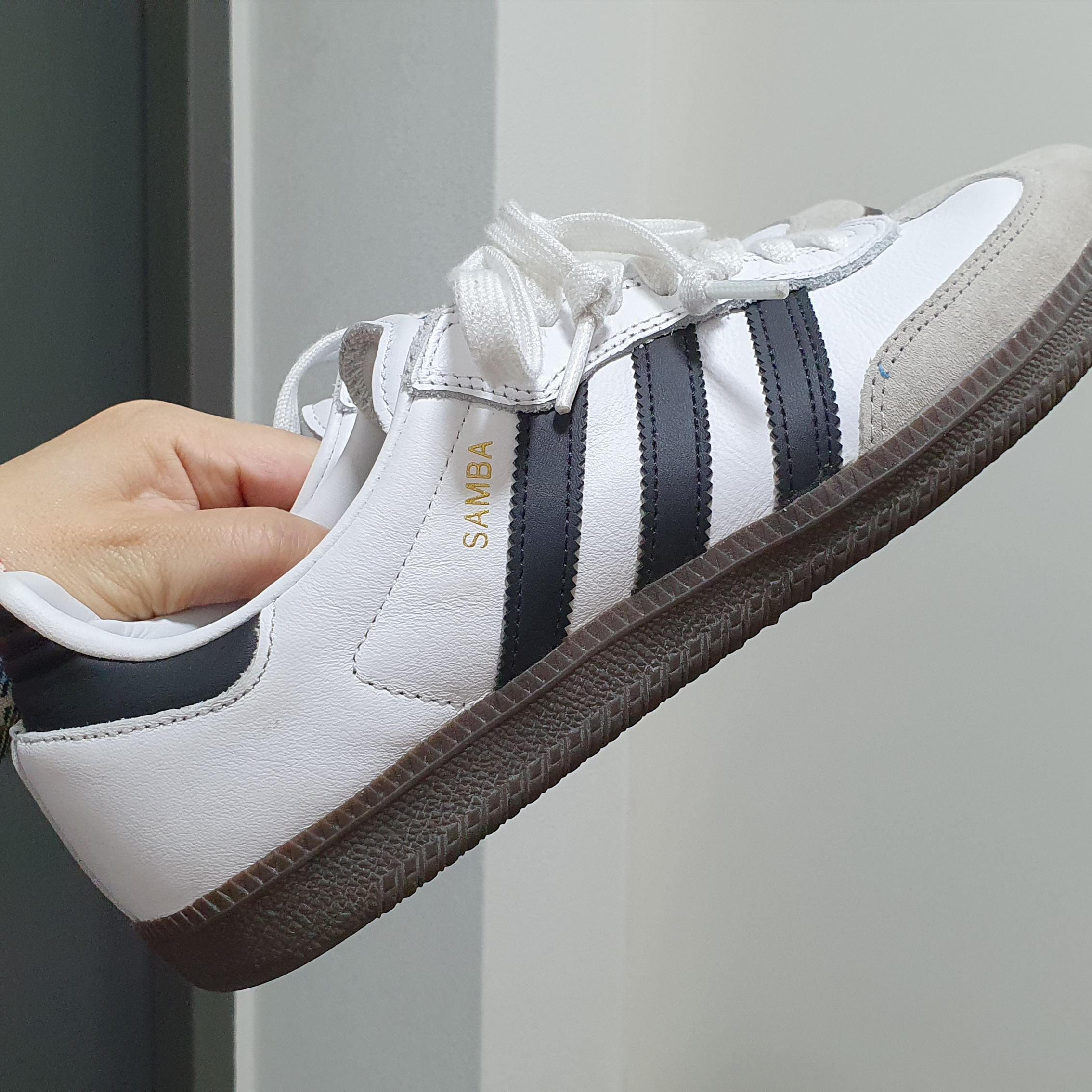 Adidas Samba ADV White 착용 스타일 - 2