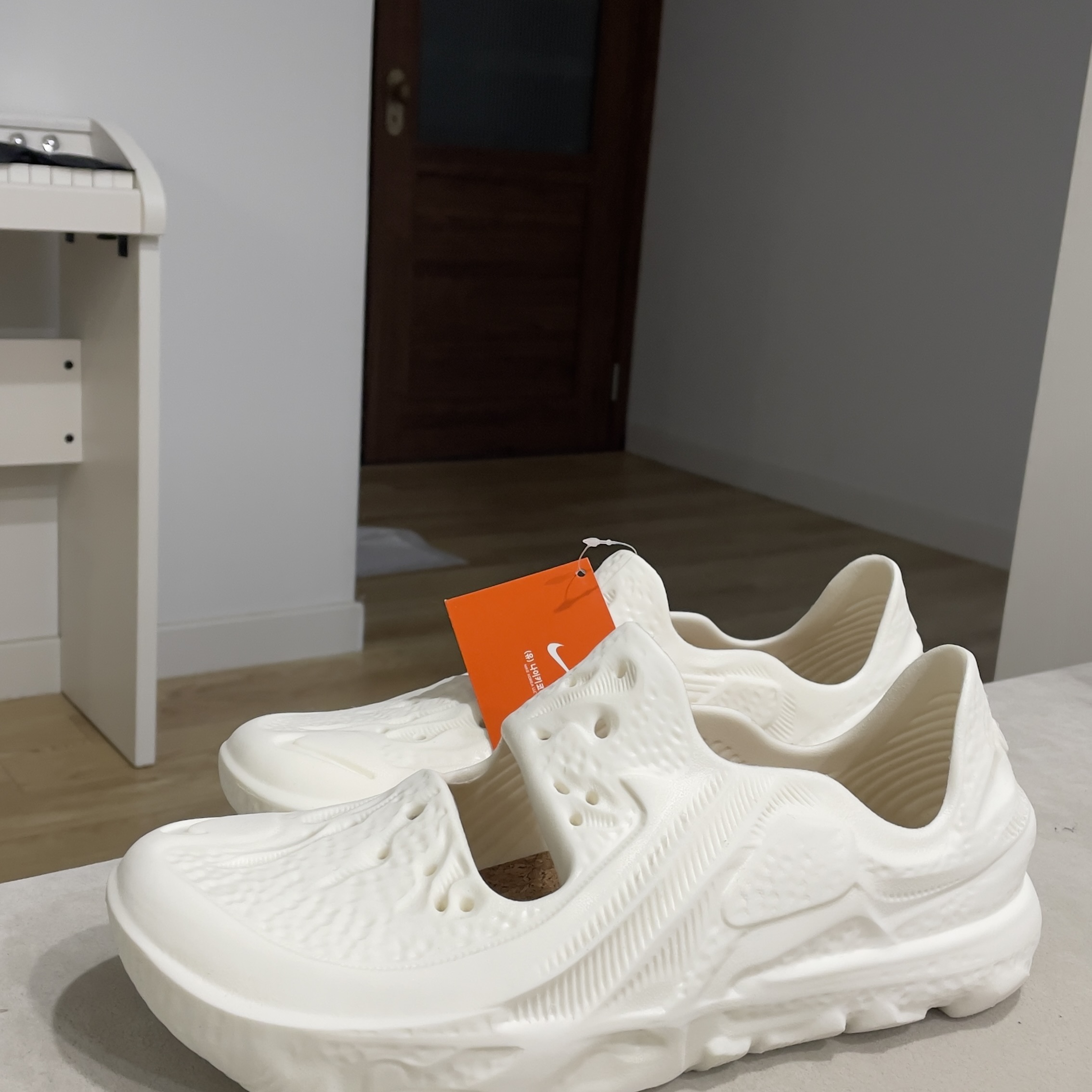 Nike ISPA Universal Natural 착용 스타일 - 1