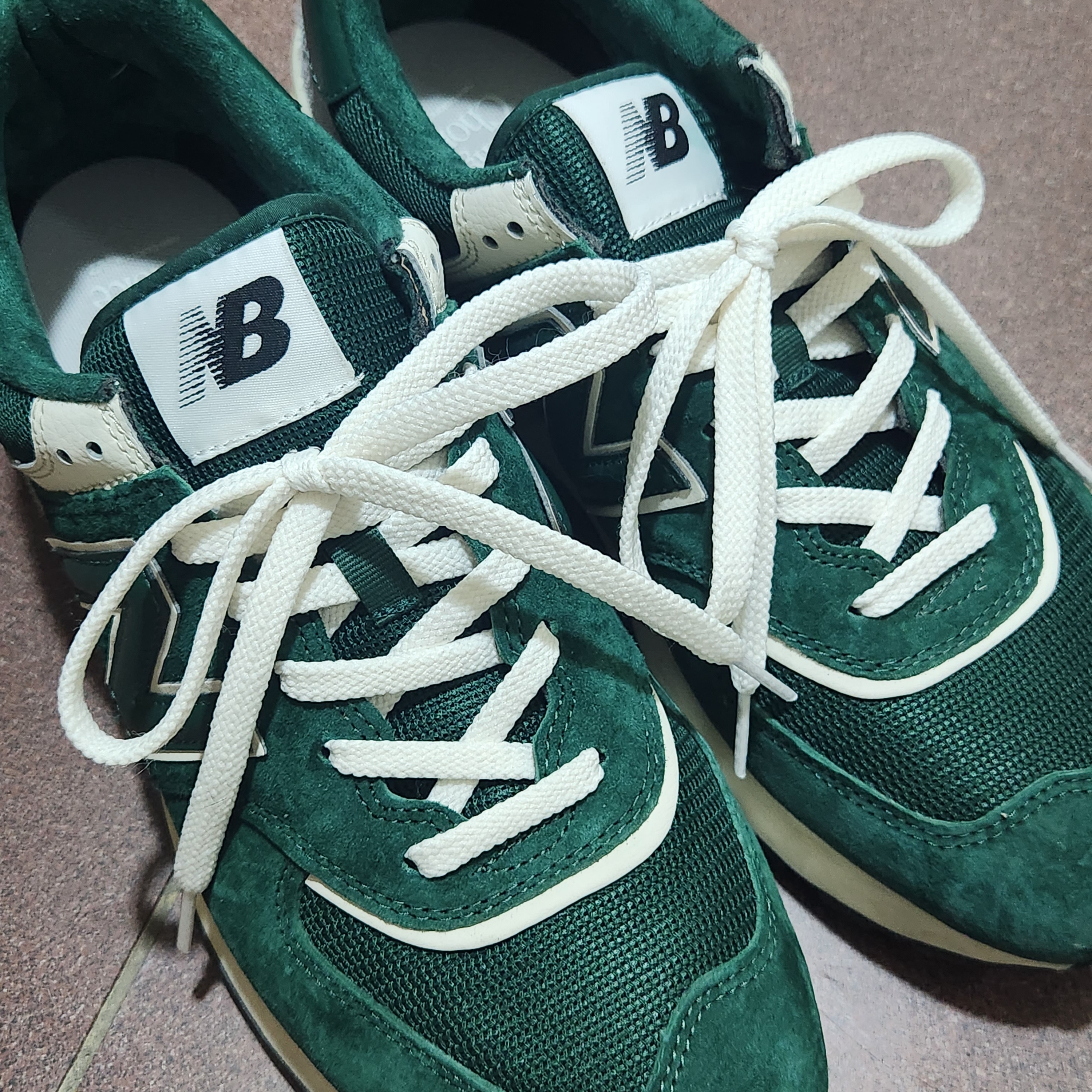 New Balance 574 Legacy Green 착용 스타일 - 3