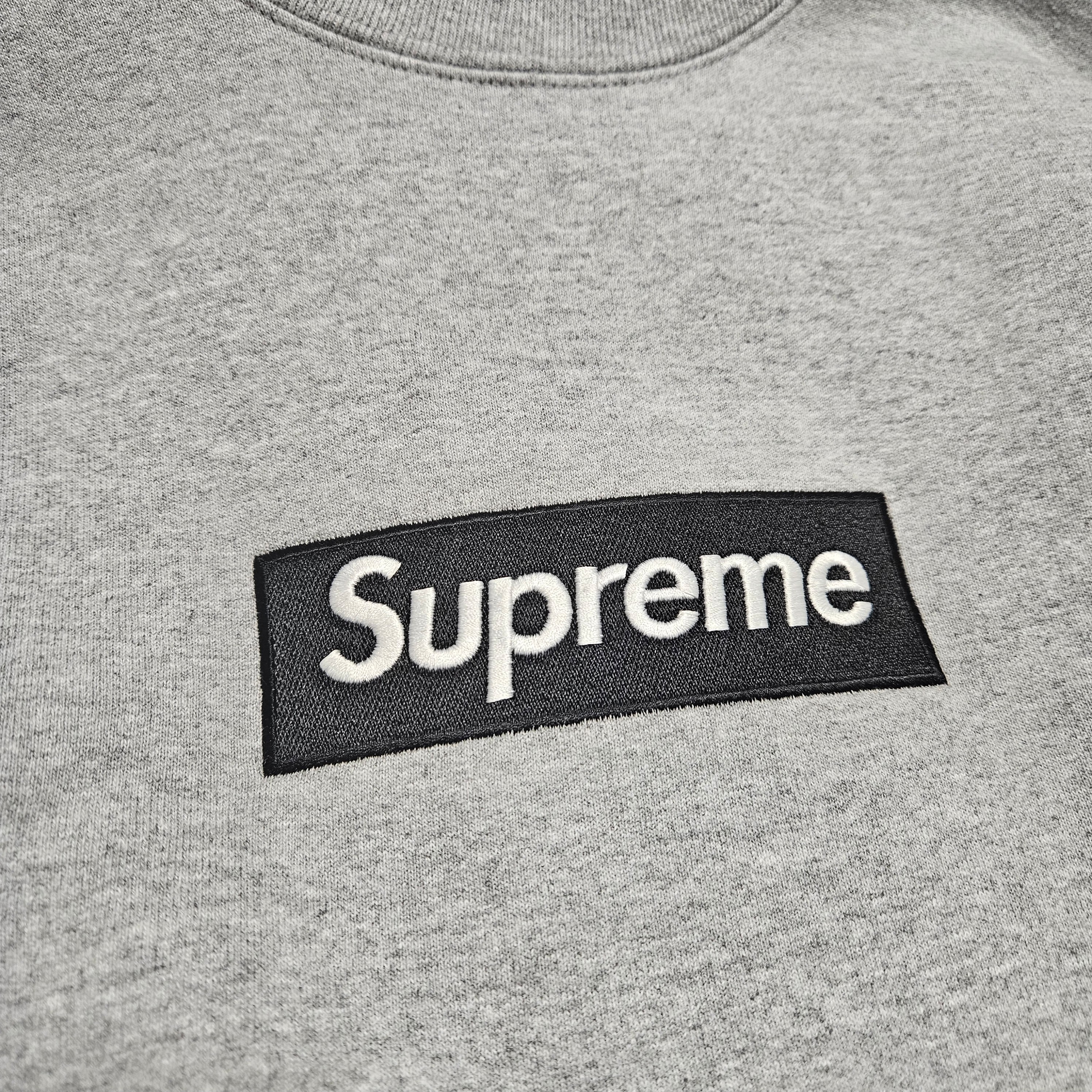 Supreme Box Logo Crewneck Heather Grey - 22FW 착용 스타일