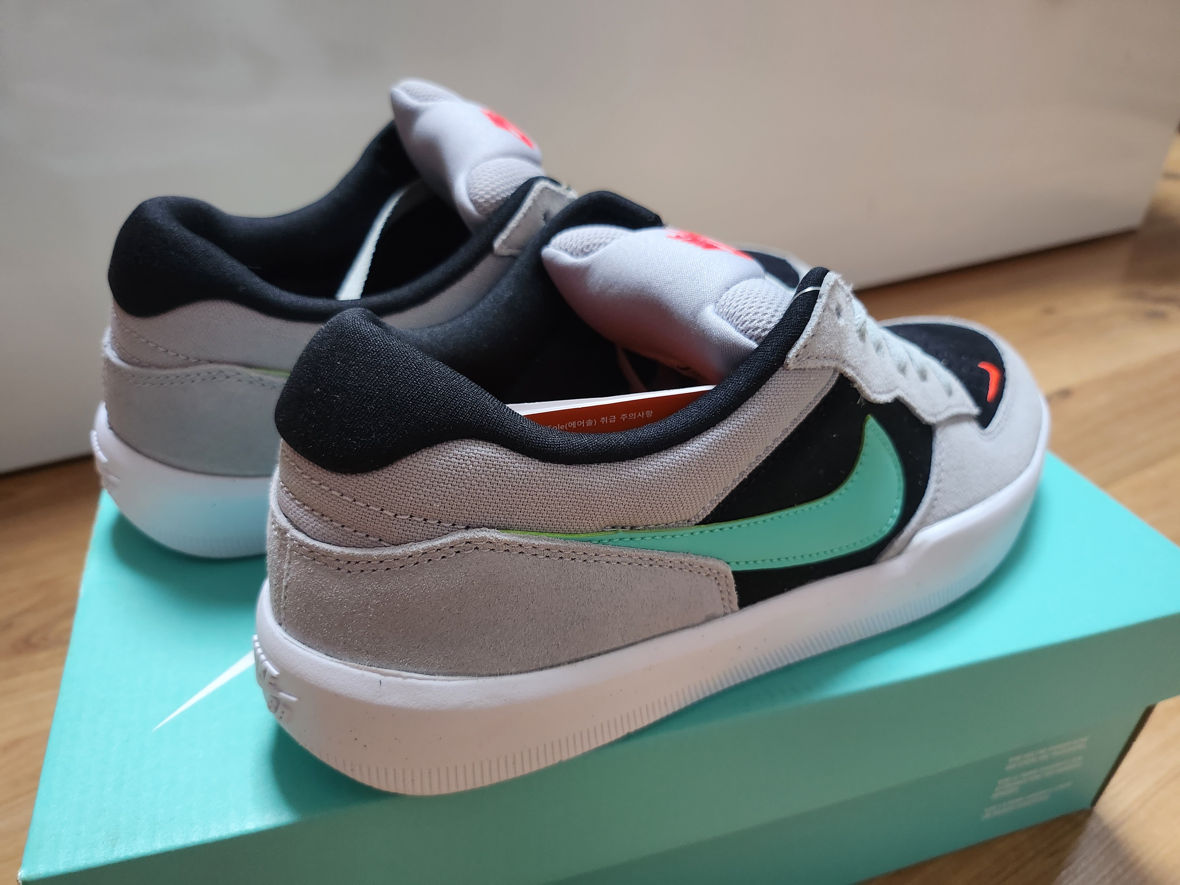 Nike SB Force 58 Concord Team Orange 착용 스타일 - 4
