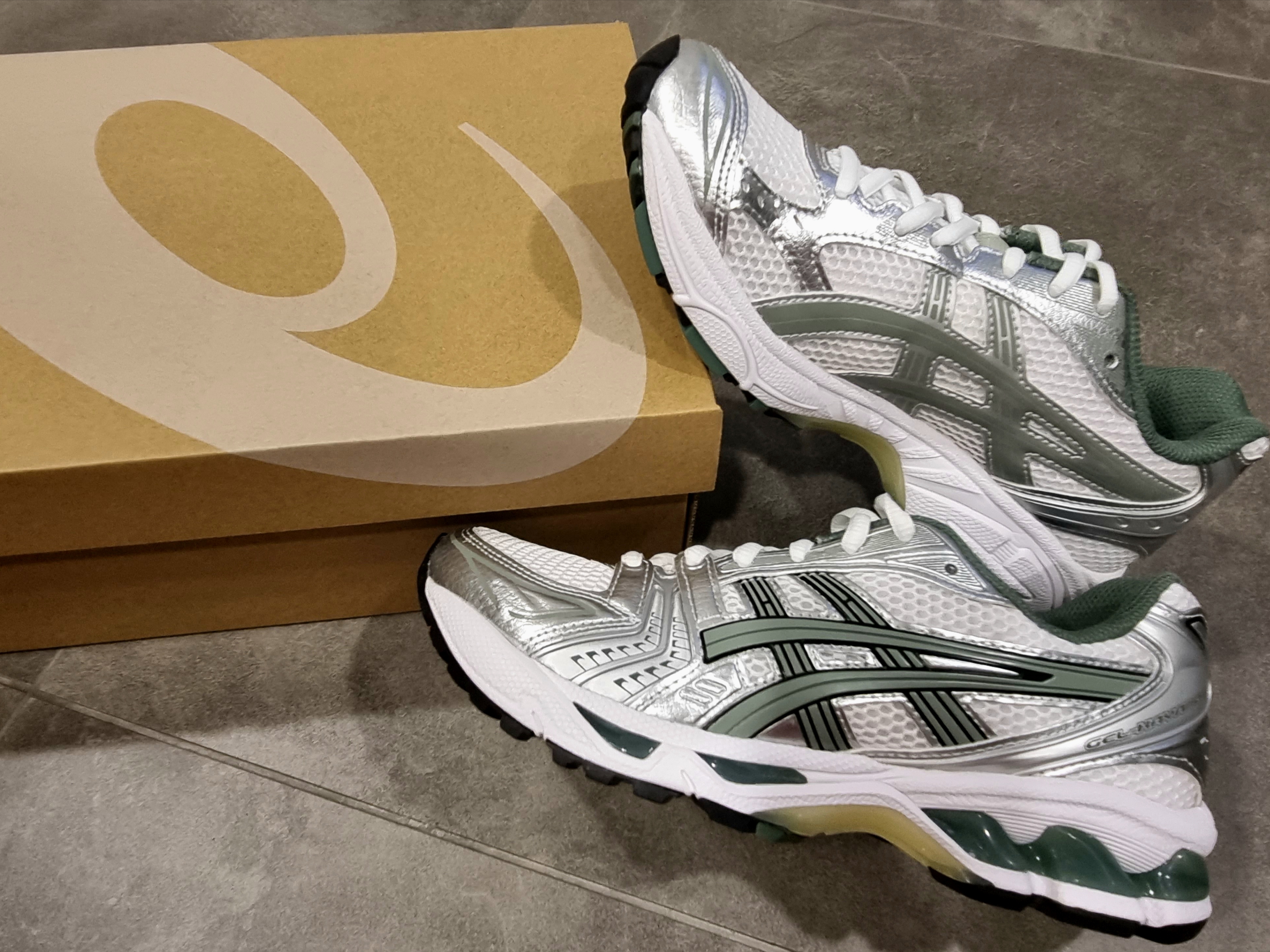 Asics Gel-Kayano 14 White Slate Grey 착용 스타일 - 5