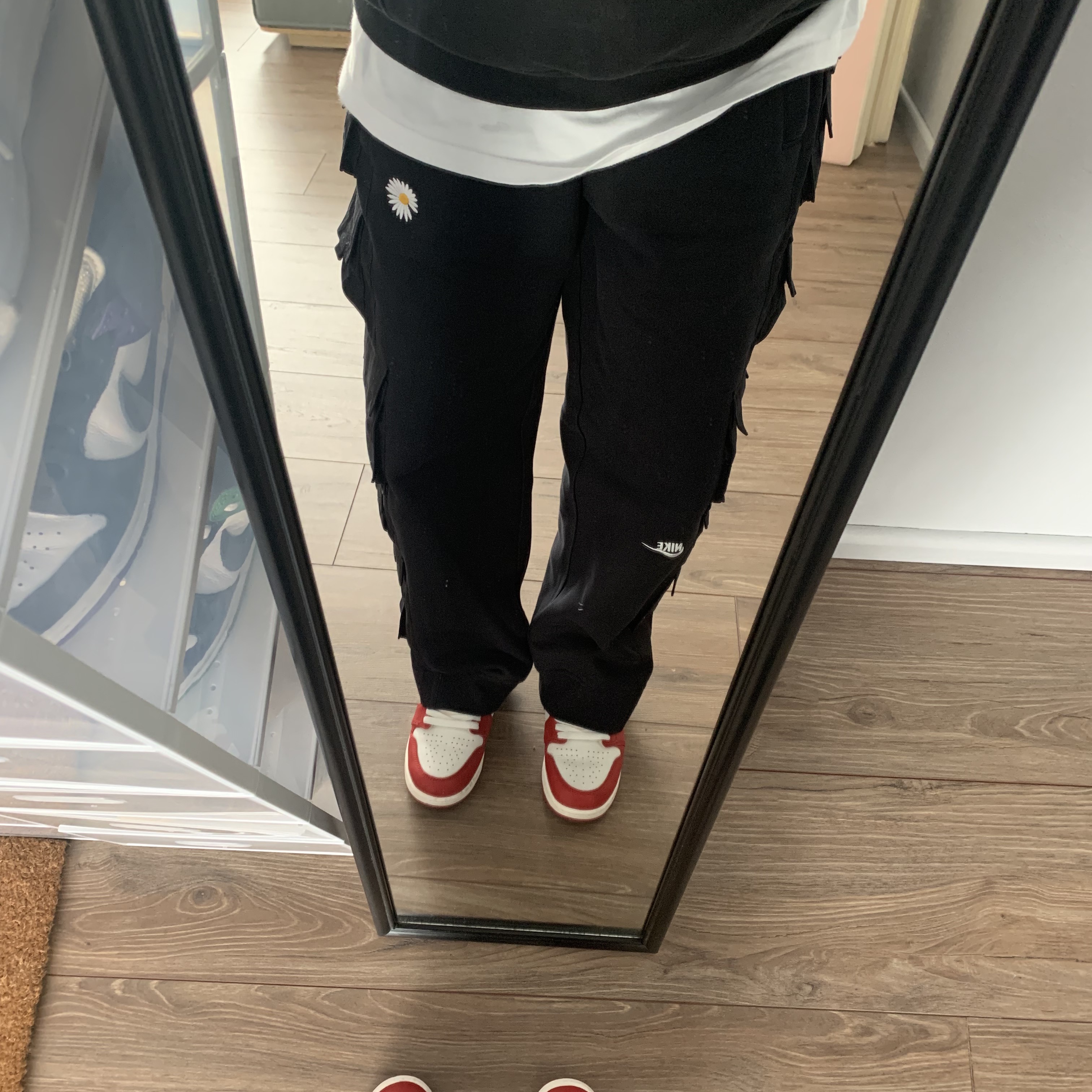 Nike x Peaceminusone Wide Pants Black (DR0096-010), Jordan 1 Retro High OG Chicago 2022 착용 스타일