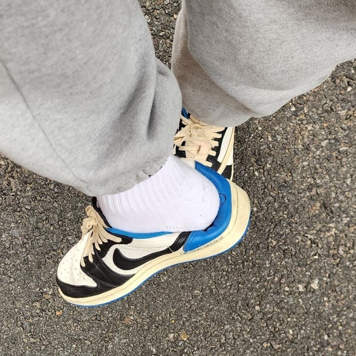 Jordan 1 x Travis Scott x Fragment Retro Low OG SP Military Blue 착용 스타일