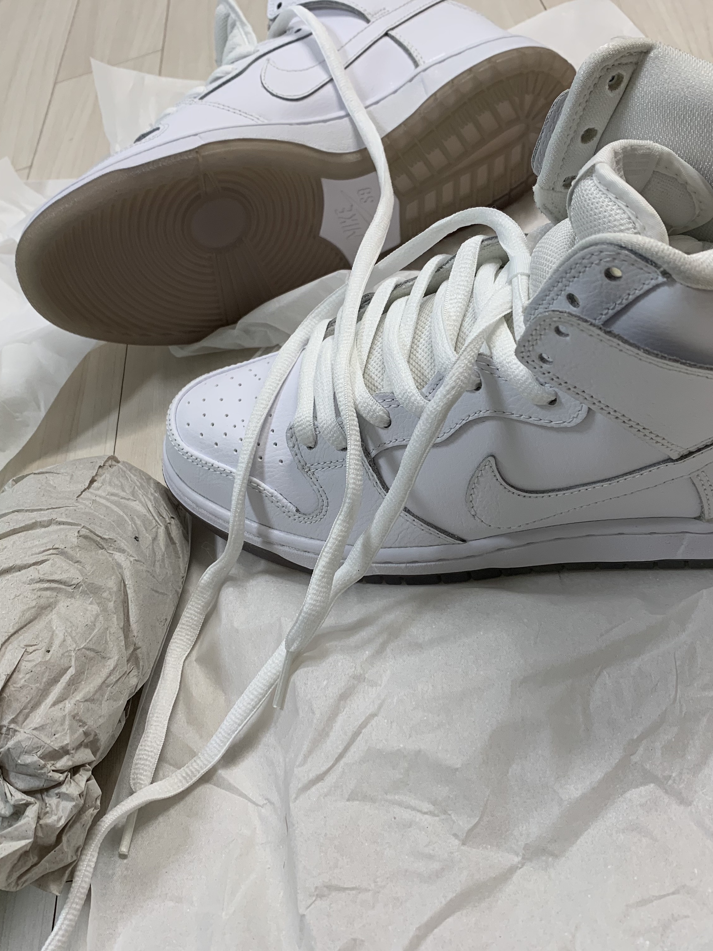 Nike Dunk High Pro SB White 착용 스타일 - 3