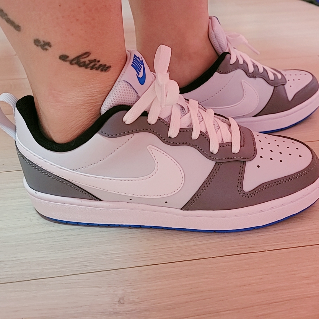 (GS) Nike Court Borough Low 2 SE Pure Platinum Cool Grey 착용 스타일