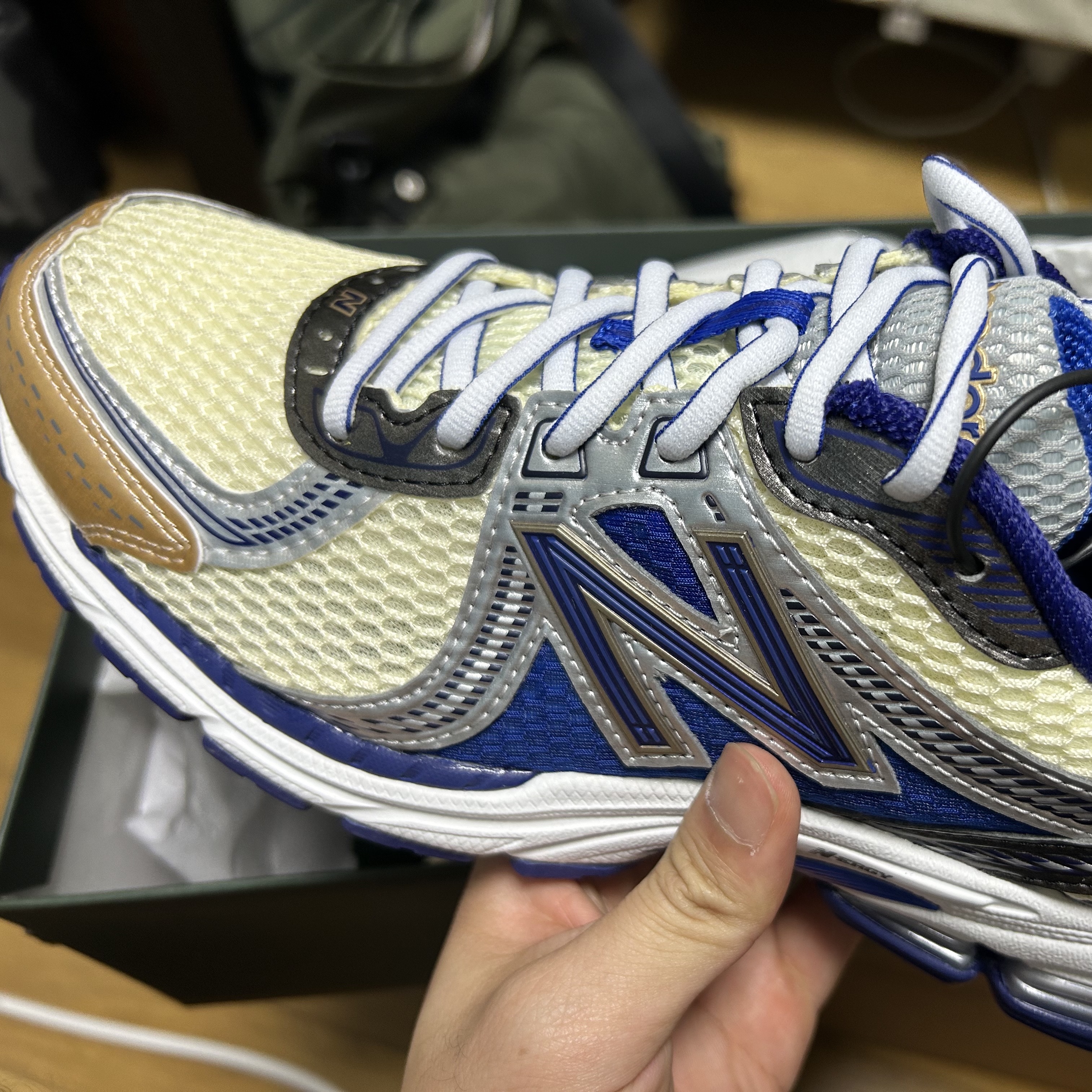 New Balance x Aime Leon Dore 860v2 Blue 착용 스타일