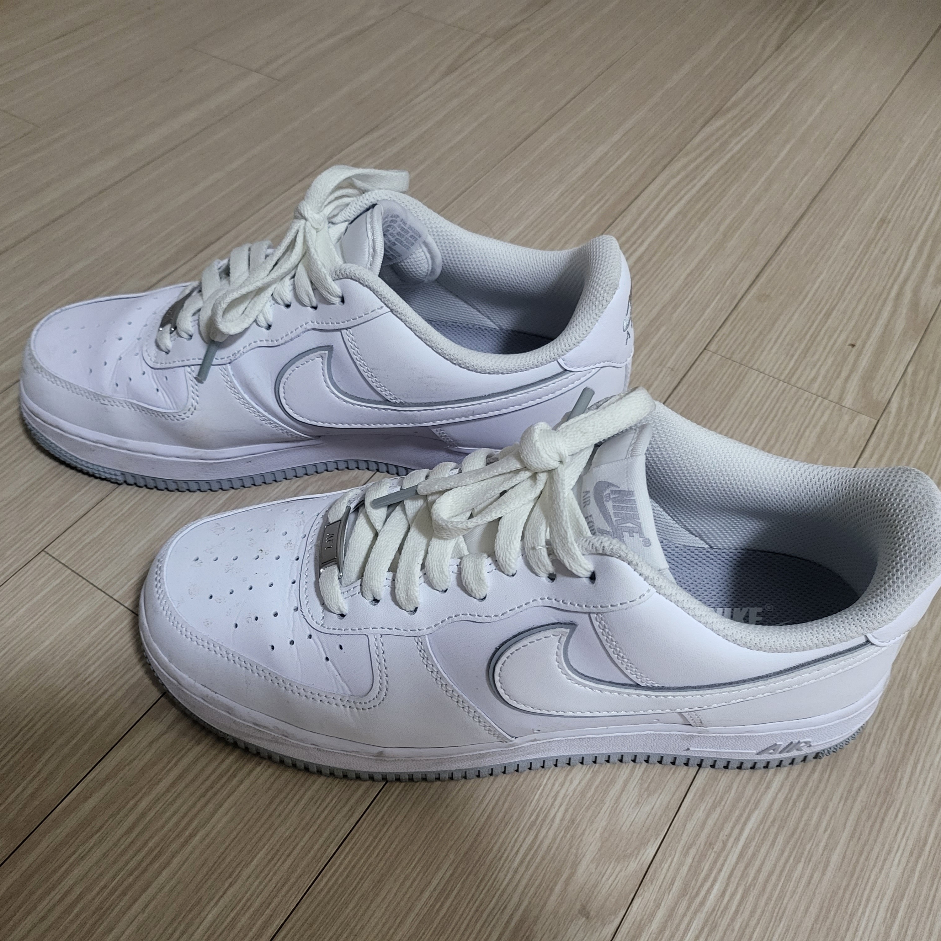 Nike Air Force 1 '07 White Wolf Grey 착용 스타일 - 1