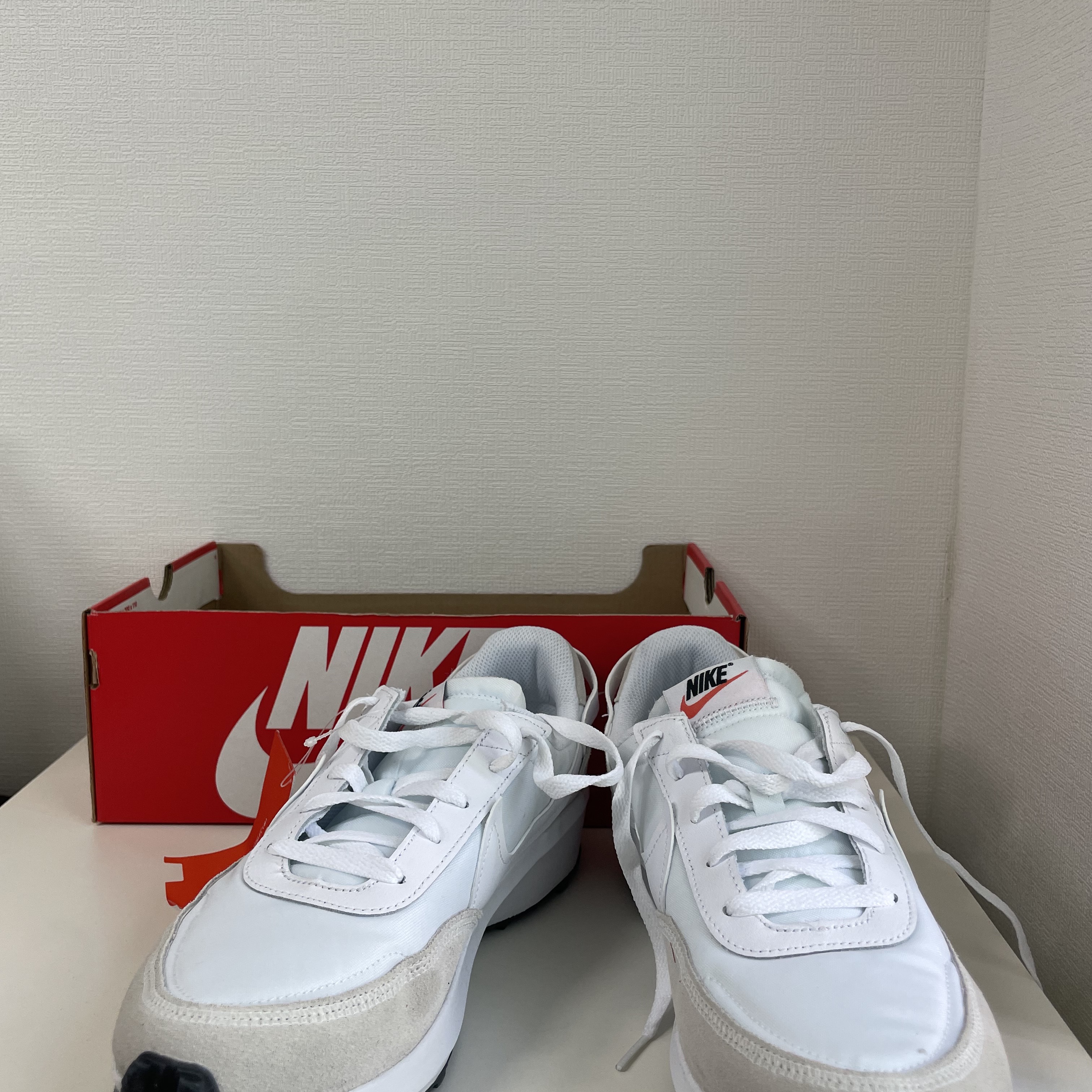 Nike Waffle Debut White Black 착용 스타일 - 4