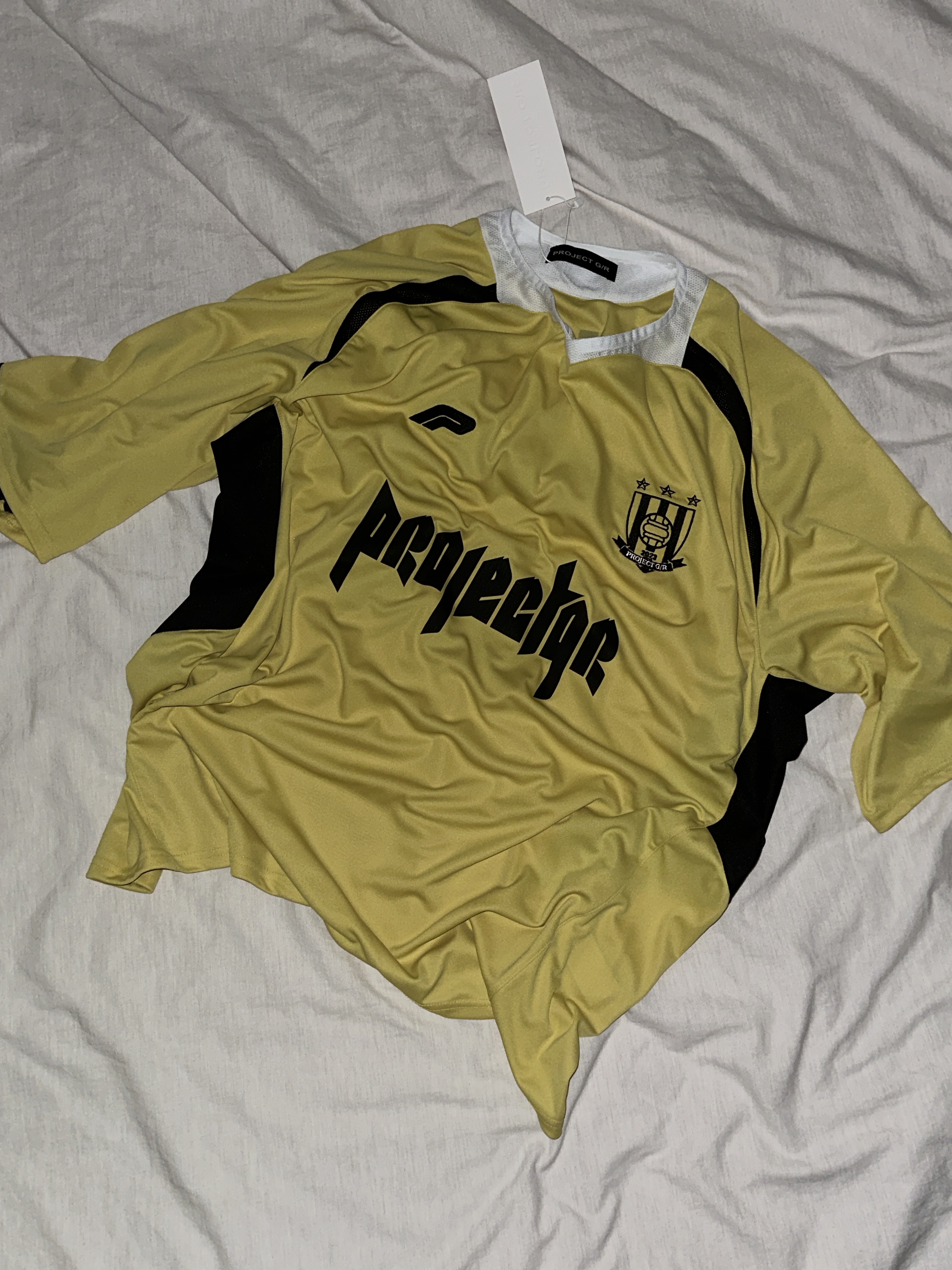 Project G/R Oversized Football Jersey Yellow, Balenciaga XL Army Boots Full Eva Black 착용 스타일 - 5