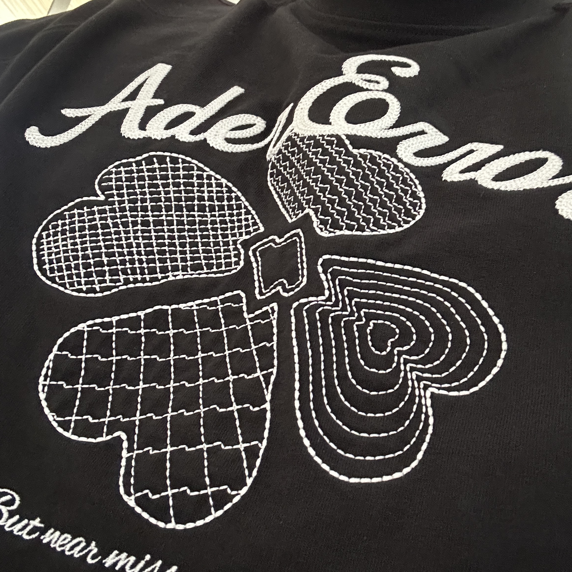 Ader Error Tever Logo T-Shirt Noir 착용 스타일