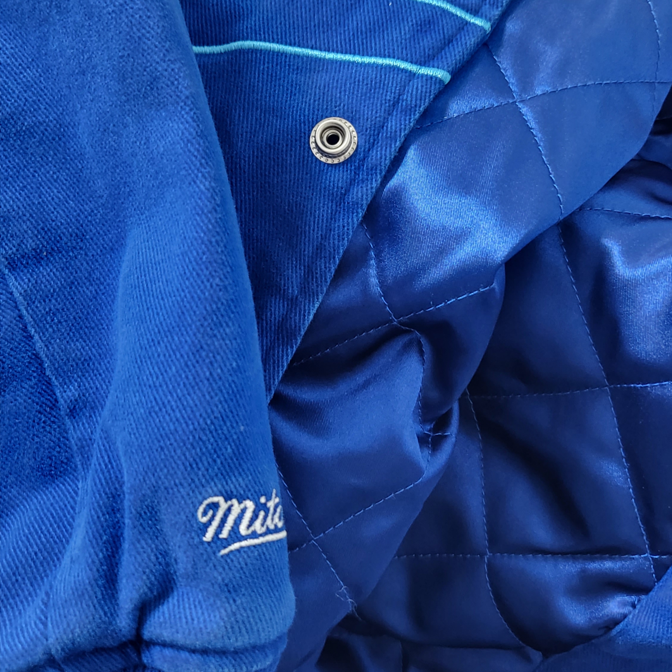 Supreme Mitchell & Ness Doughboy Twill Varsity Jacket Blue - 22FW 착용 스타일 - 3