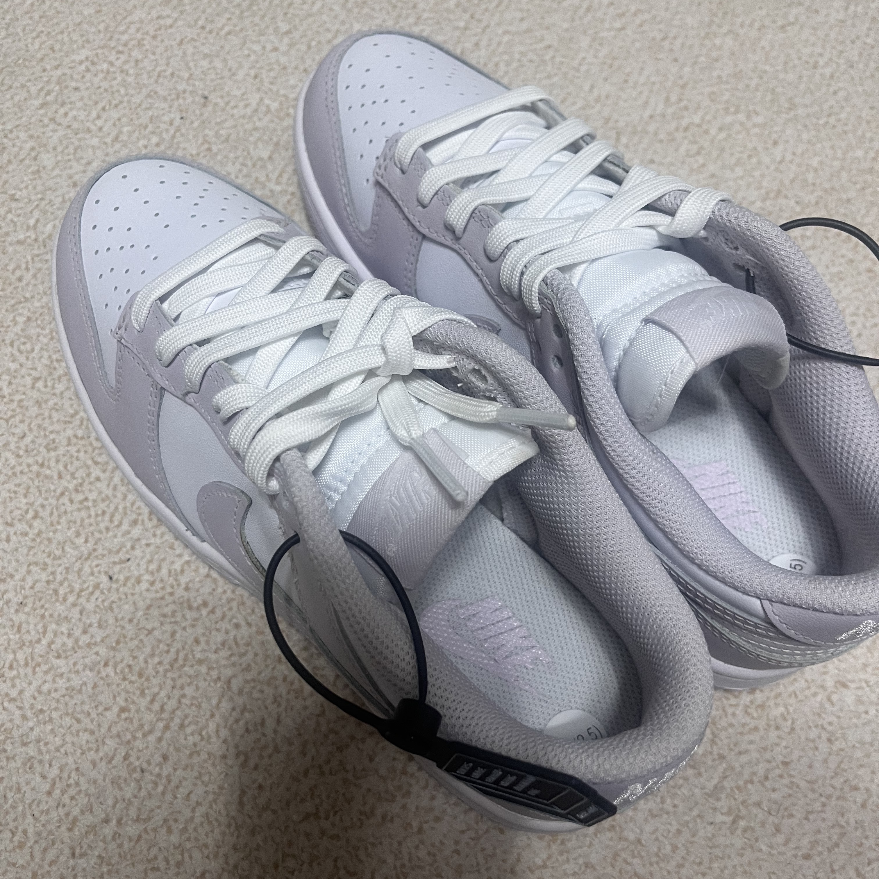 (W) Nike Dunk Low Venice 착용 스타일