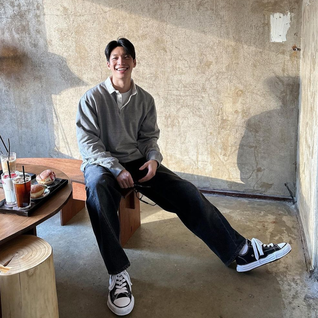 메종 미하라 야스히로 피터슨 OG 솔 캔버스 로우 스니커즈 블랙 착용 스타일 - 2