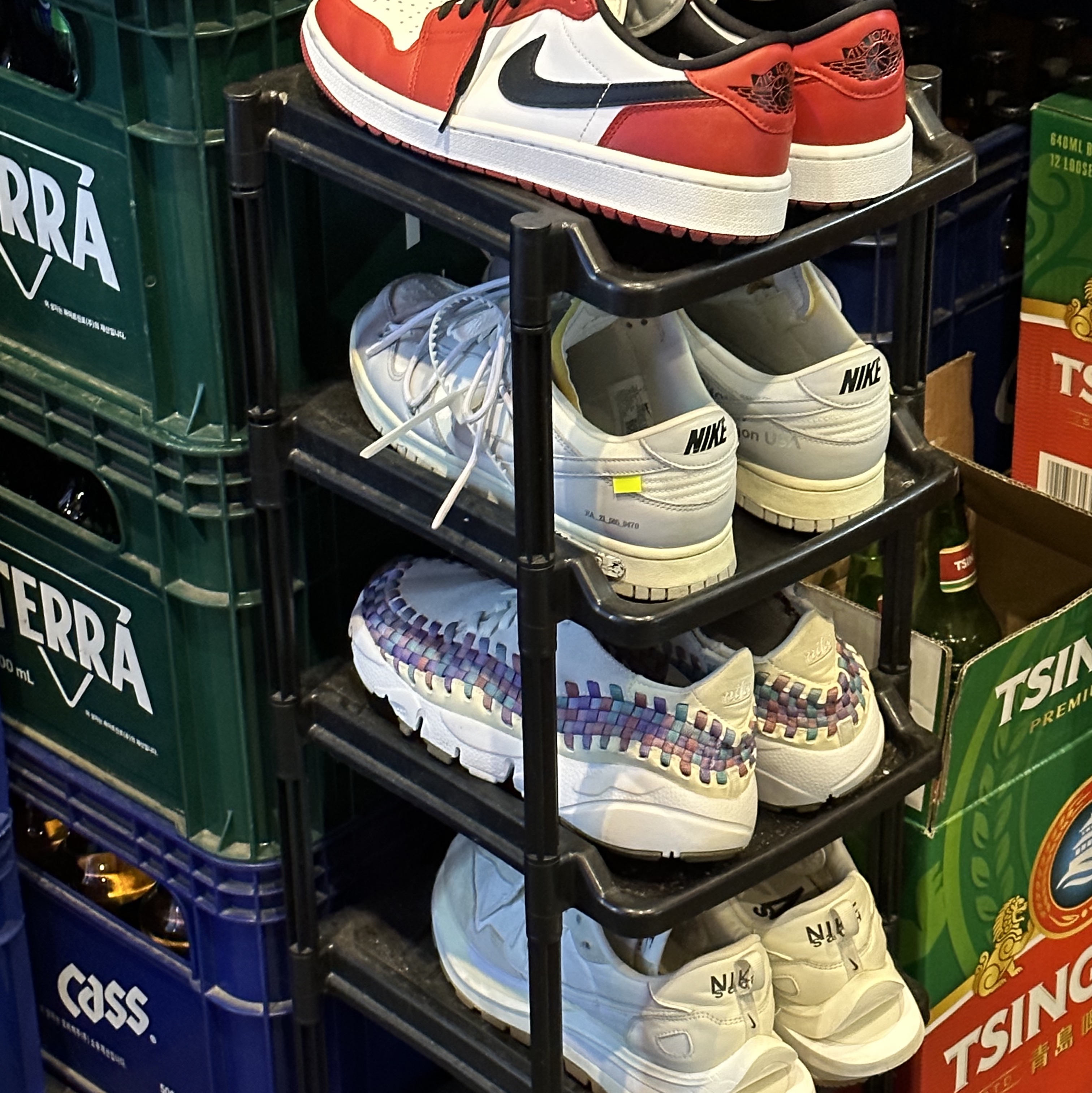 Nike x Off-White Dunk Low The 50 - Lot 49, Jordan 1 Low Golf Chicago 착용 스타일