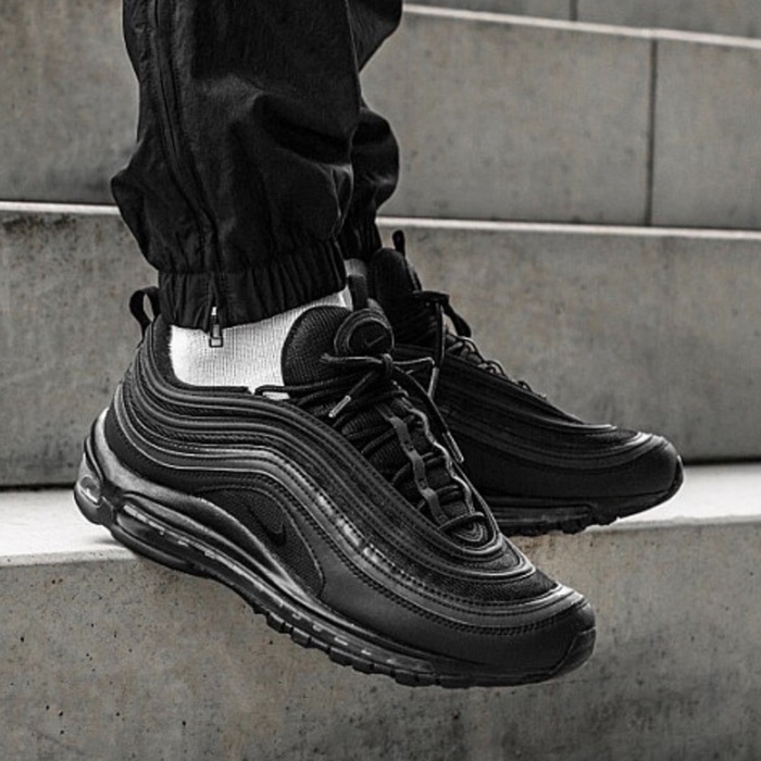 Nike Air Max 97 Metallic Hematite 착용 스타일