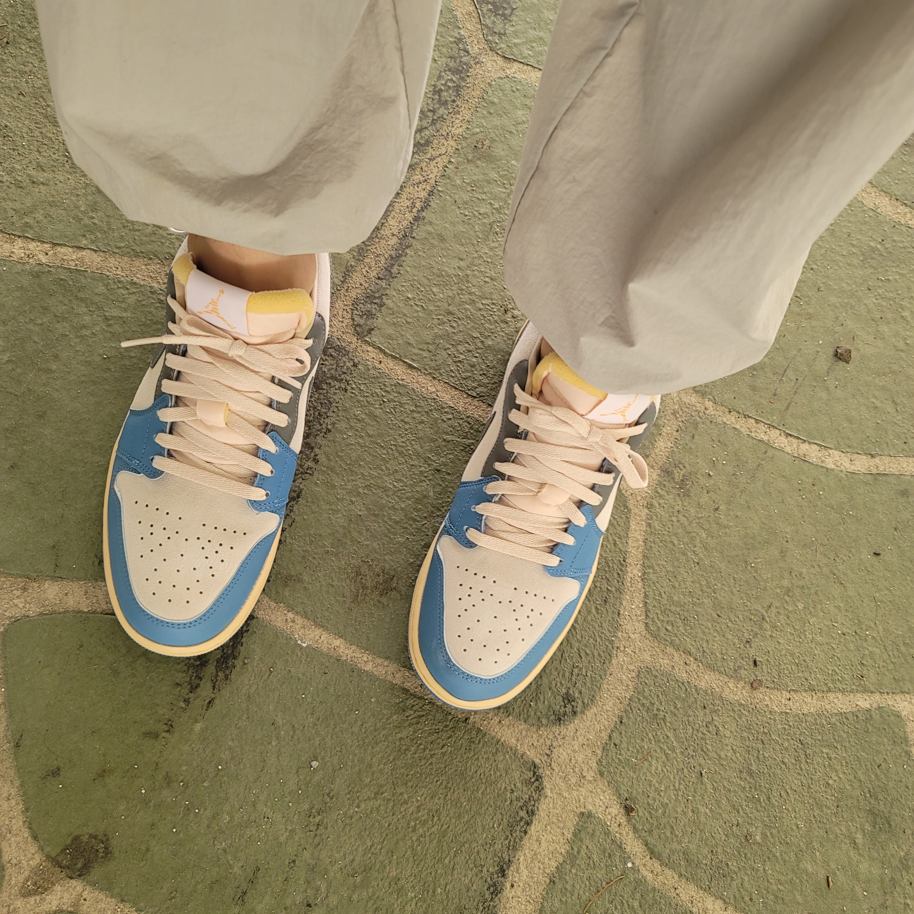 Jordan 1 Low SE Tokyo 96 착용 스타일