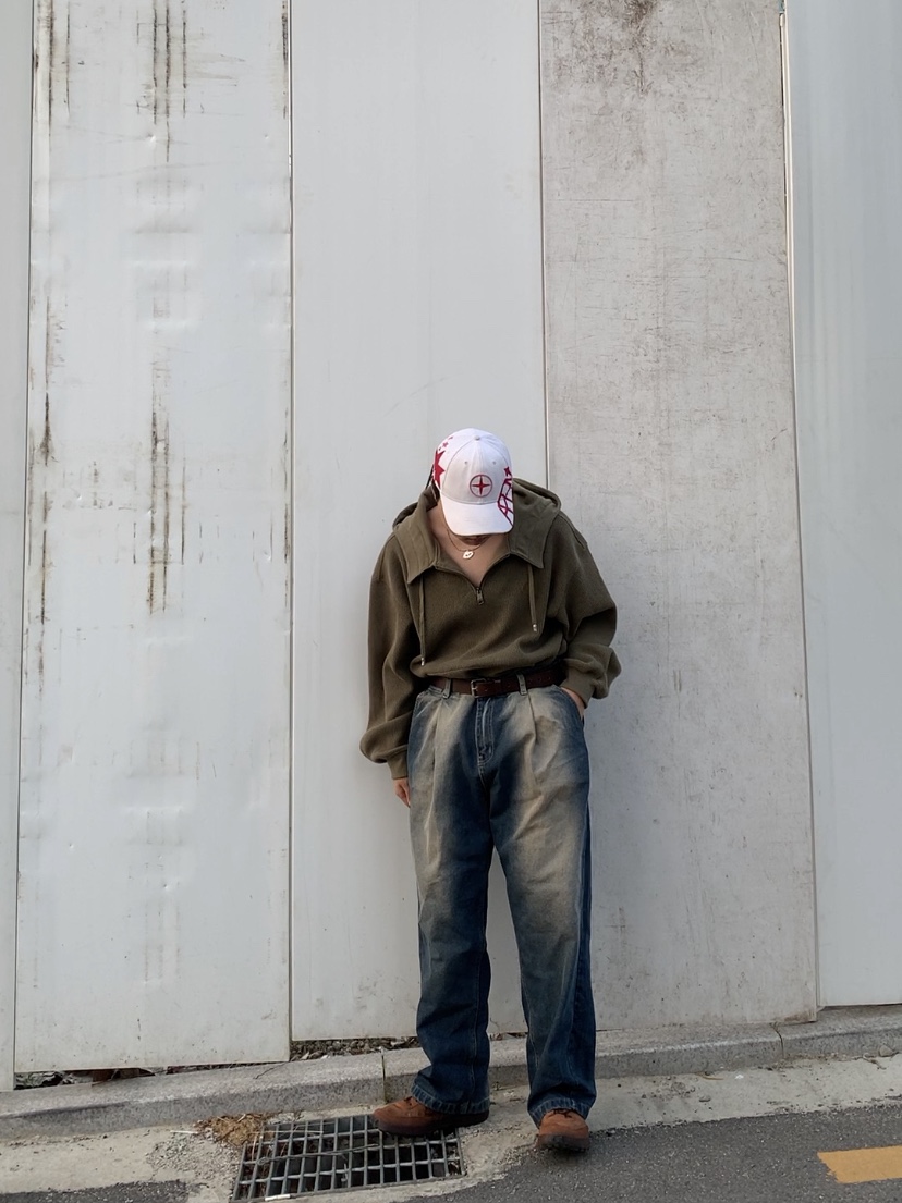 Stone Island 99661 6-Panel Cap White - 23SS, Nike x Tom Sachs General Purpose Shoe Brown 착용 스타일 - 3