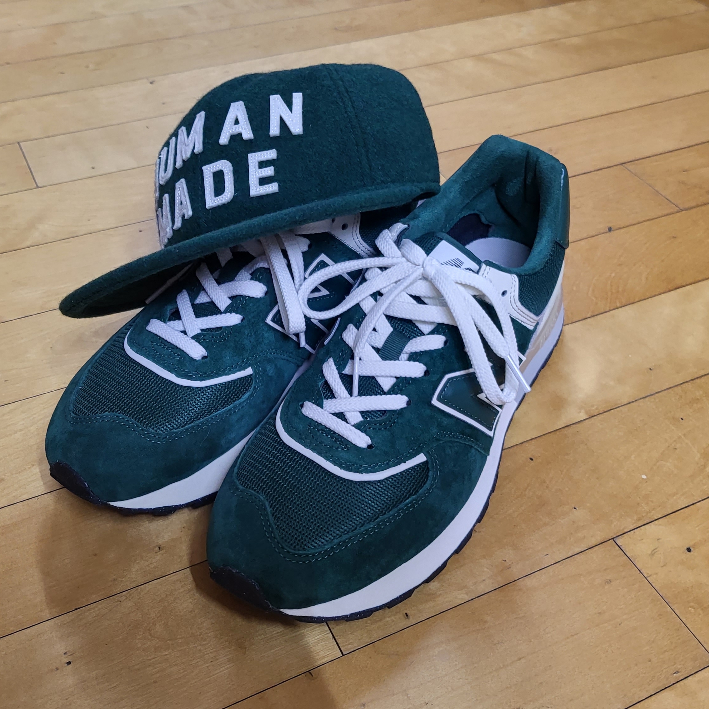 Human Made 6-Panel Wool Cap Green, New Balance 574 Legacy Green 착용 스타일