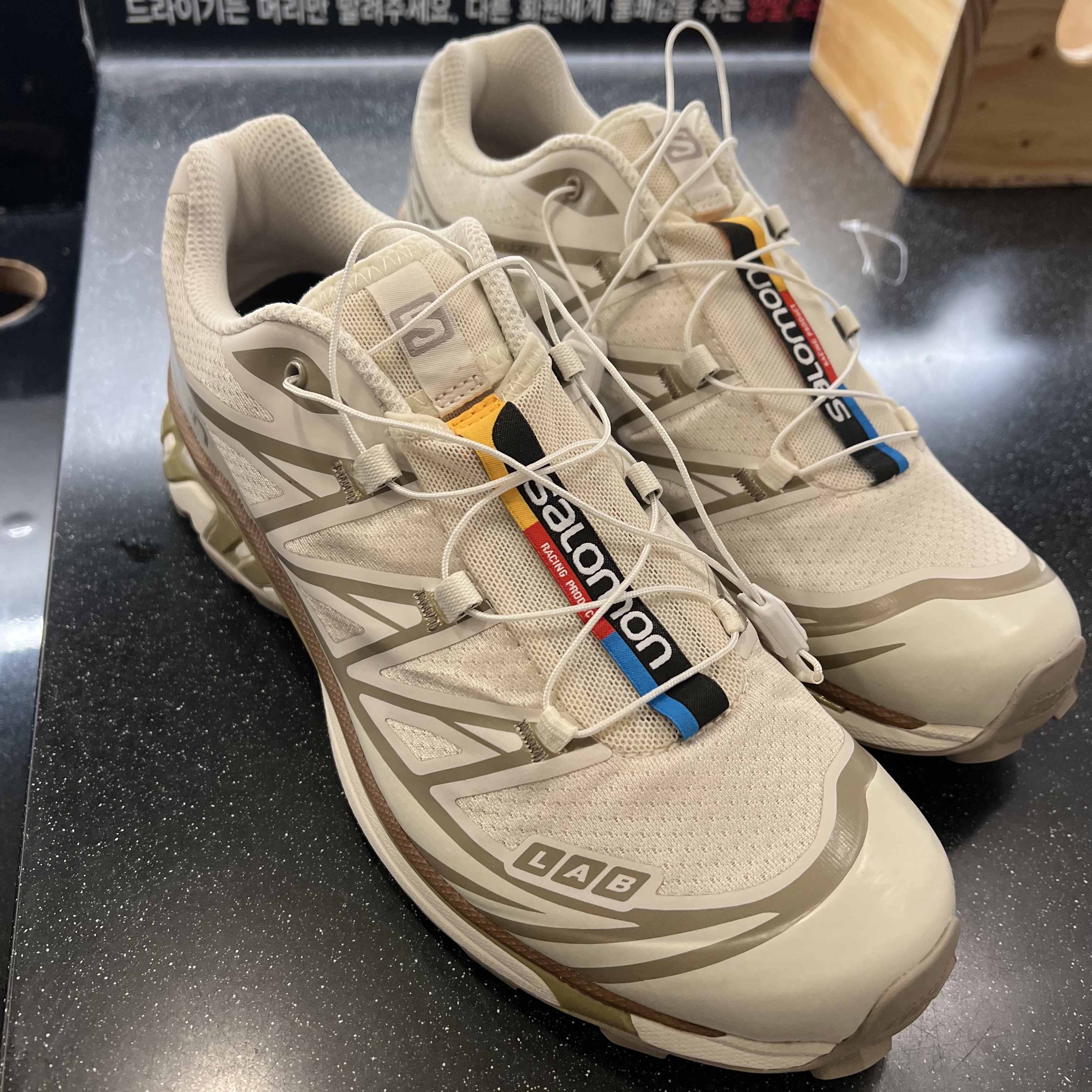 Salomon XT-6 Turtledove 착용 스타일