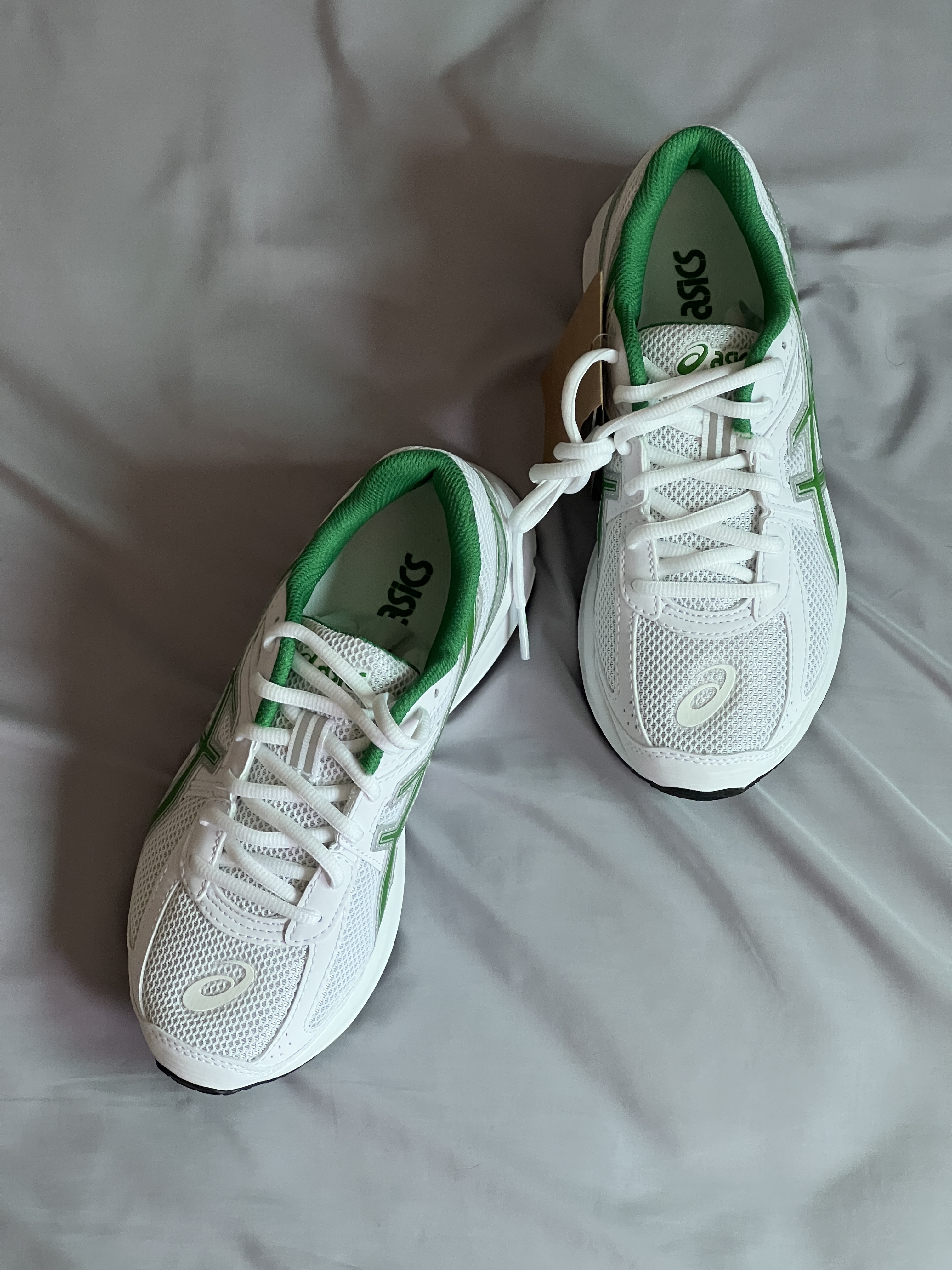 Asics Jog 100 S White Green - 2E Wide 착용 스타일 - 1