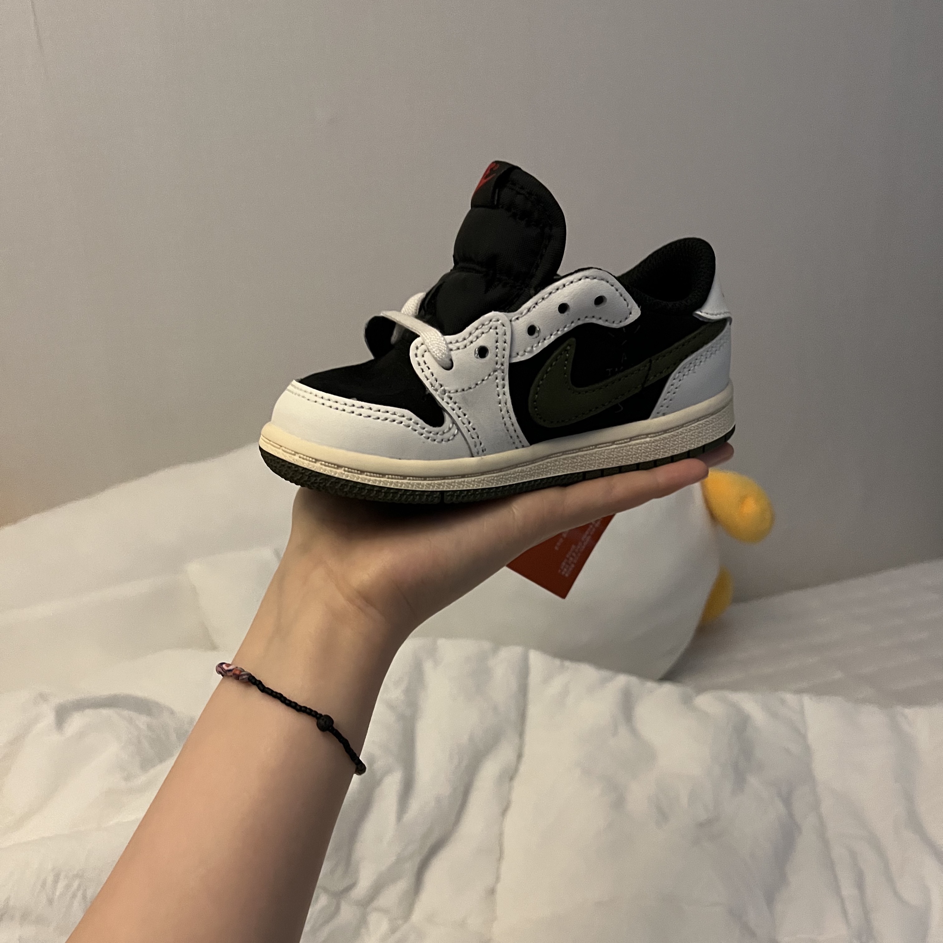 (TD) Jordan 1 x Travis Scott Retro Low OG SP Medium Olive, (W) Jordan 1 x Travis Scott Retro Low OG SP Medium Olive 착용 스타일 - 2