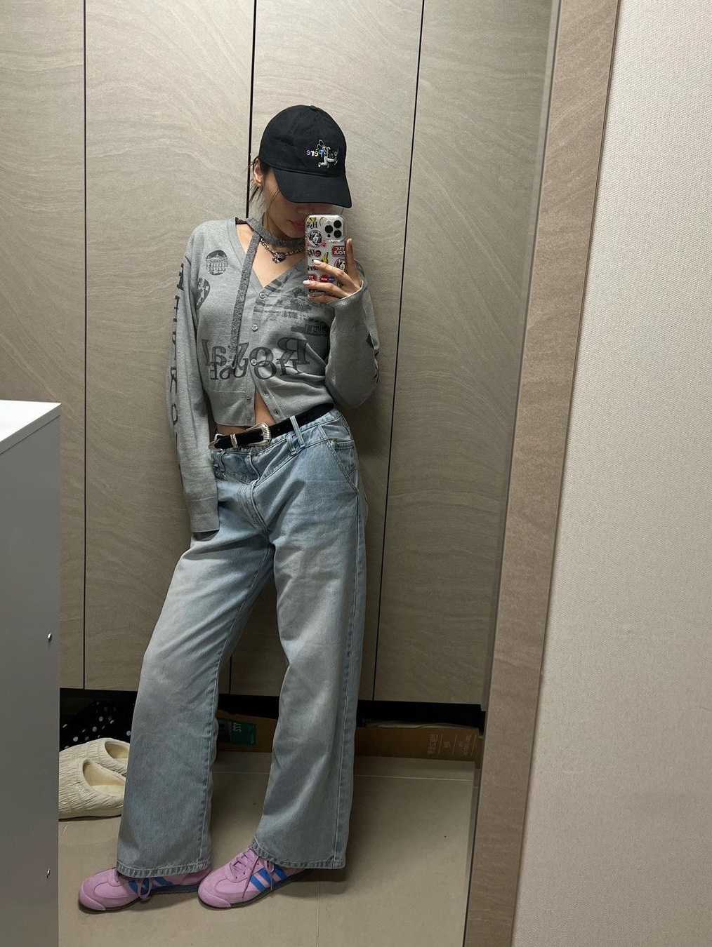 Adidas Joggen OG Bliss Lilac - Size? Exclusive 착용 스타일