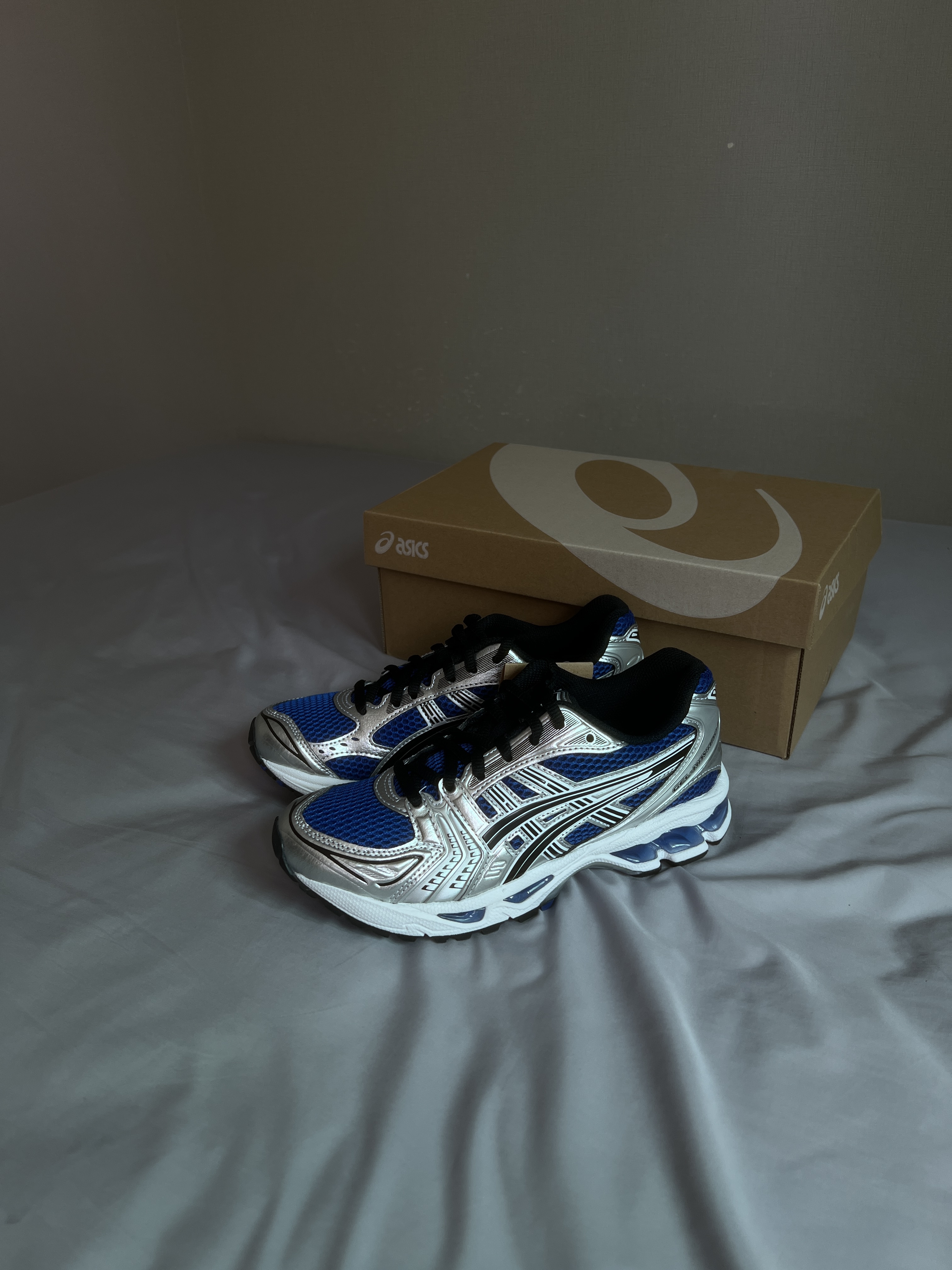 Asics Gel-Kayano 14 Monaco Blue Black 착용 스타일 - 2