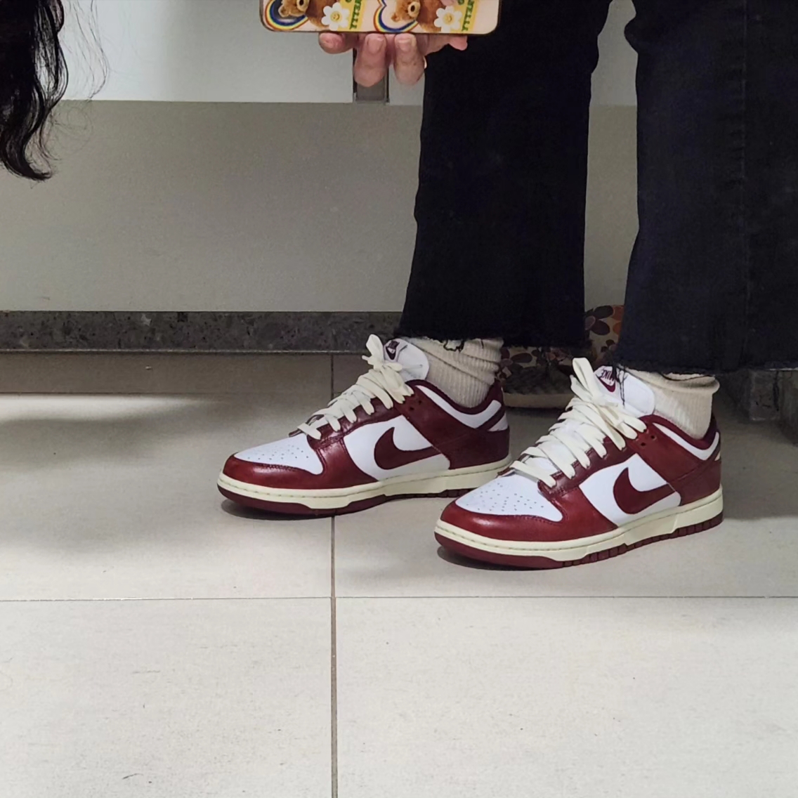 (W) Nike Dunk Low Retro PRM Team Red and White 착용 스타일