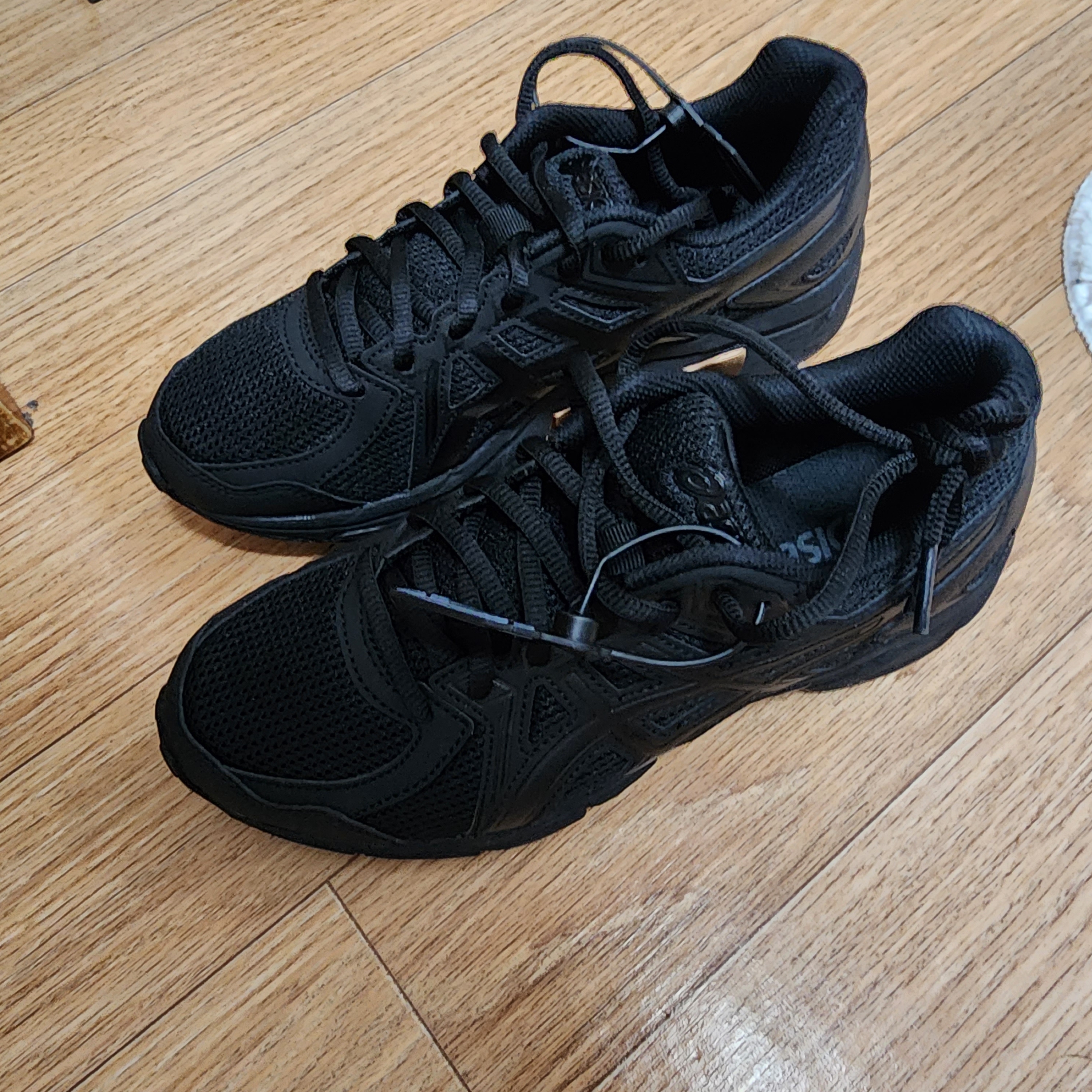(W) Asics Jog 100 T Black - 2E Extra Wide 착용 스타일