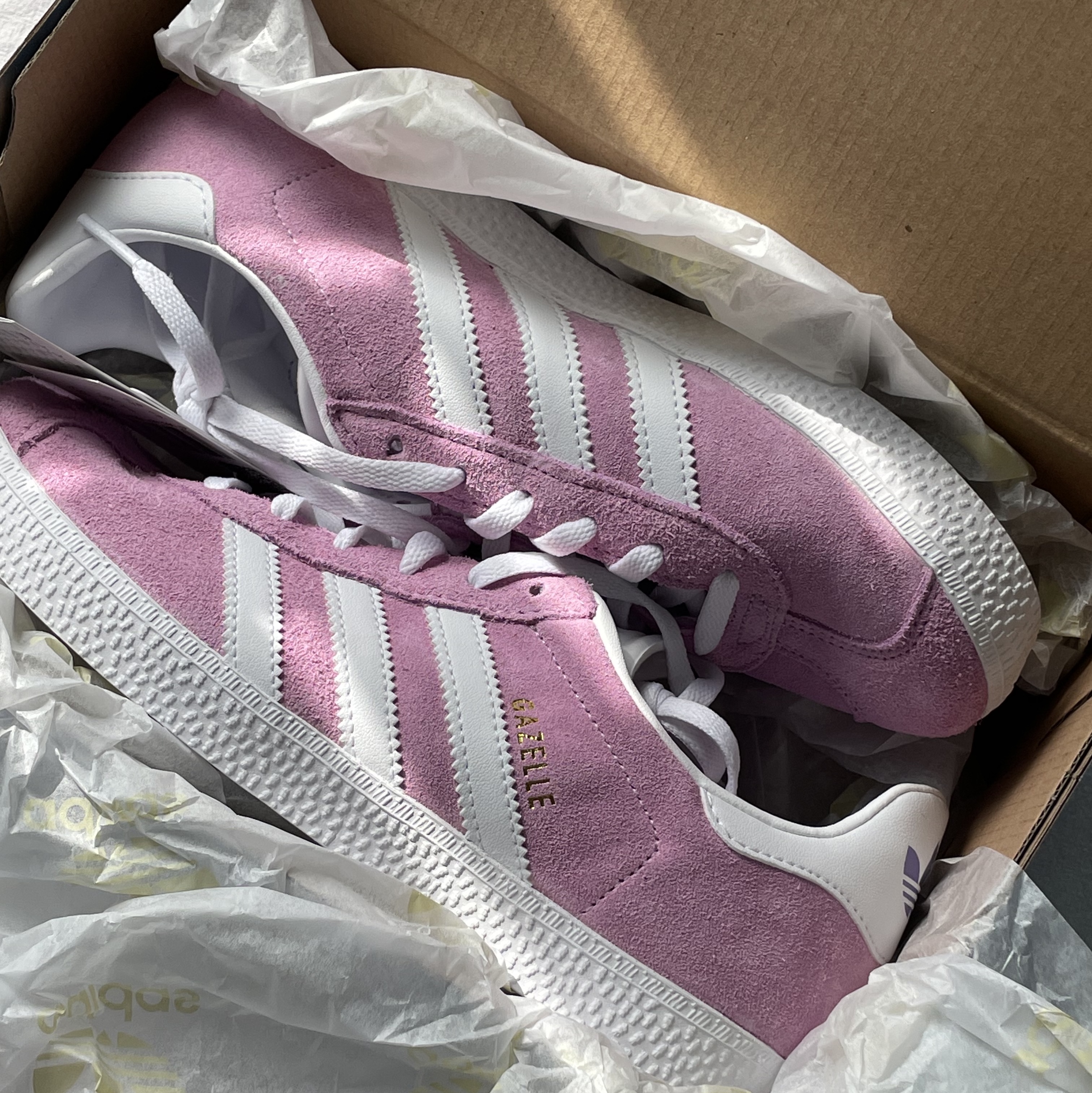 (J) Adidas Gazelle Bliss Lilac 착용 스타일 - 1