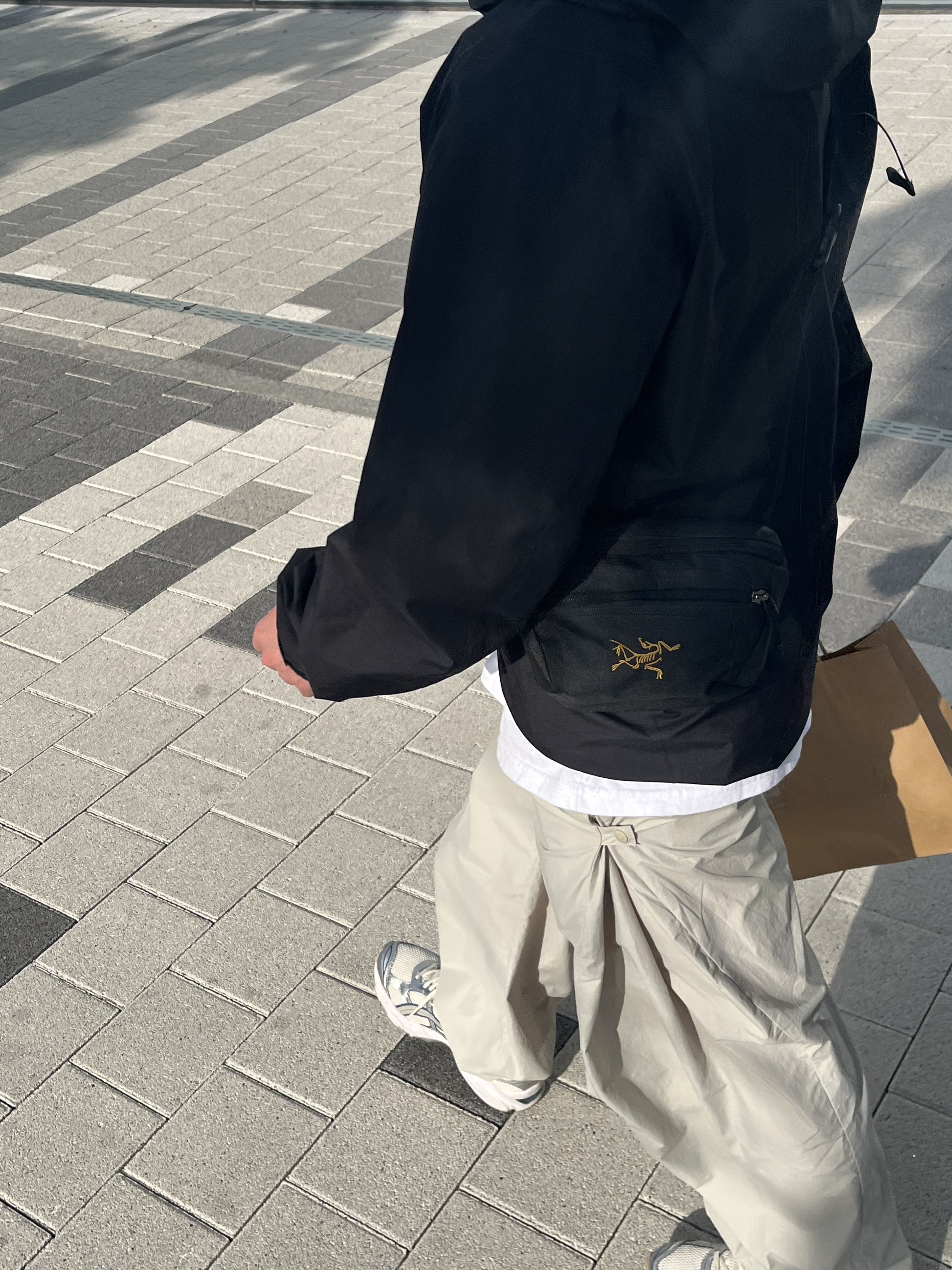 Sansan Gear Side Snap Pants Ice Beige - 22FW, Asics Gel-Kayano 14 Cream Pure Silver 착용 스타일 - 2