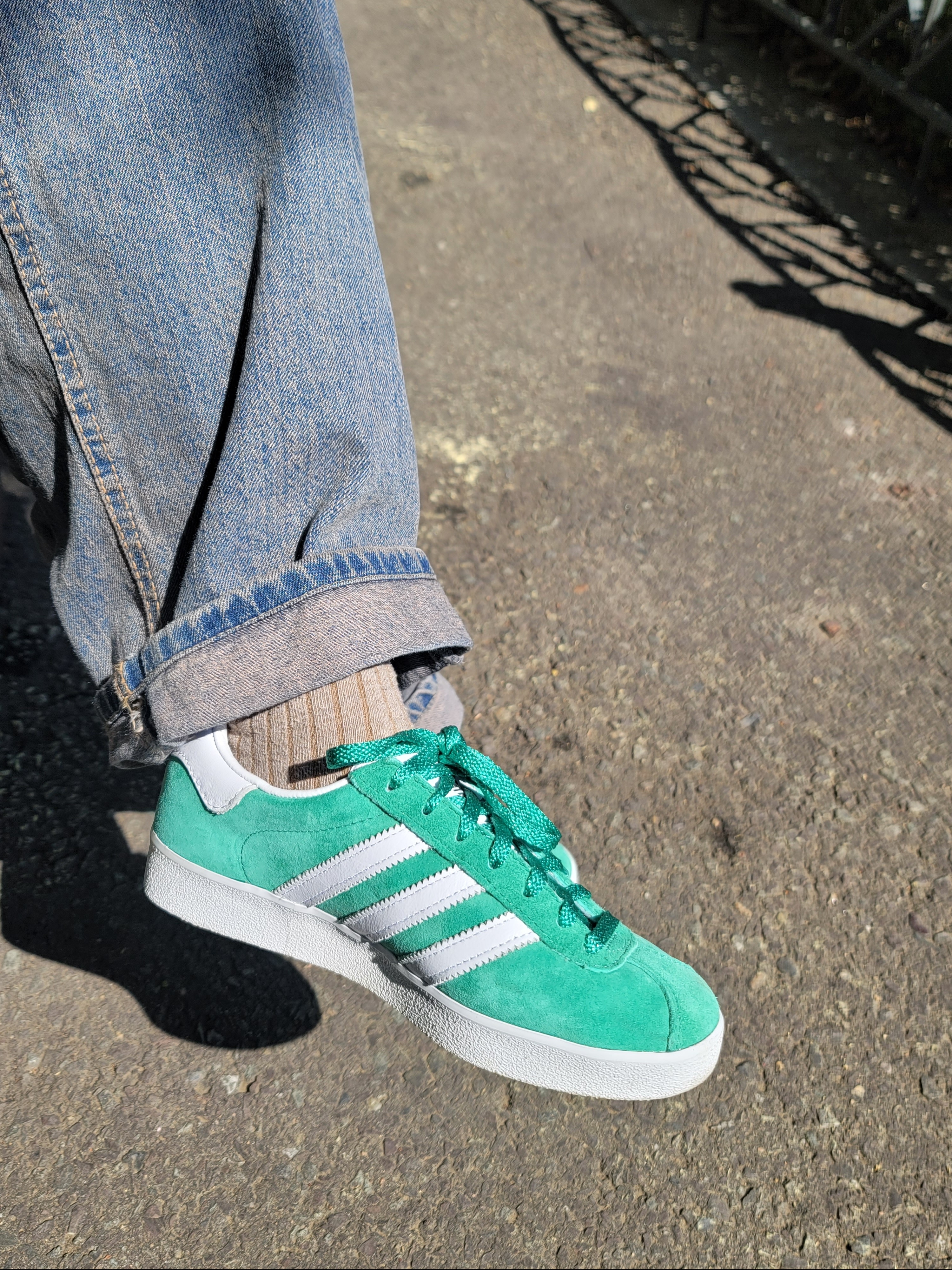 Adidas Gazelle 85 Semi Court Green 착용 스타일 - 1