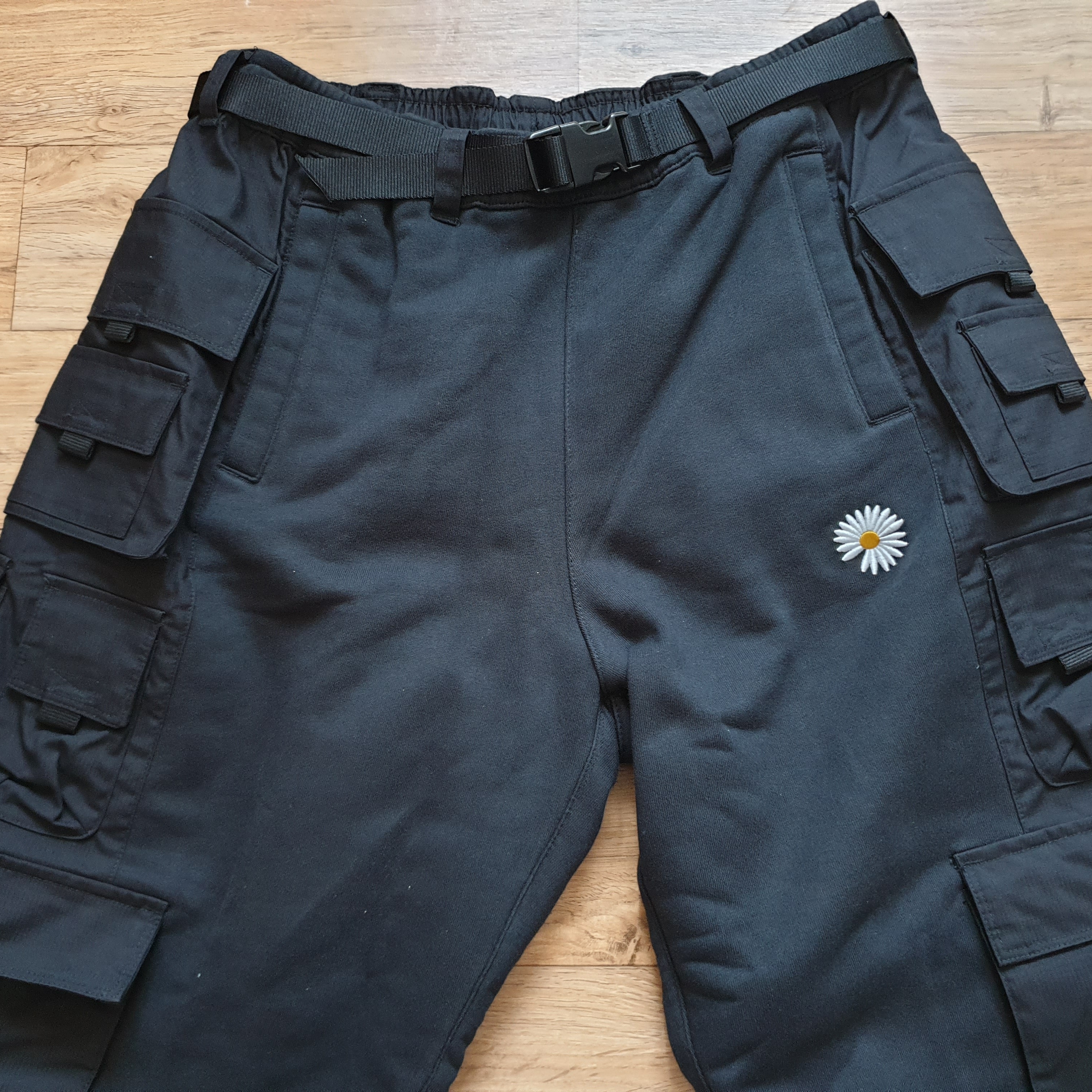 Nike x Peaceminusone Wide Pants Black (DR0096-010) 착용 스타일 - 1