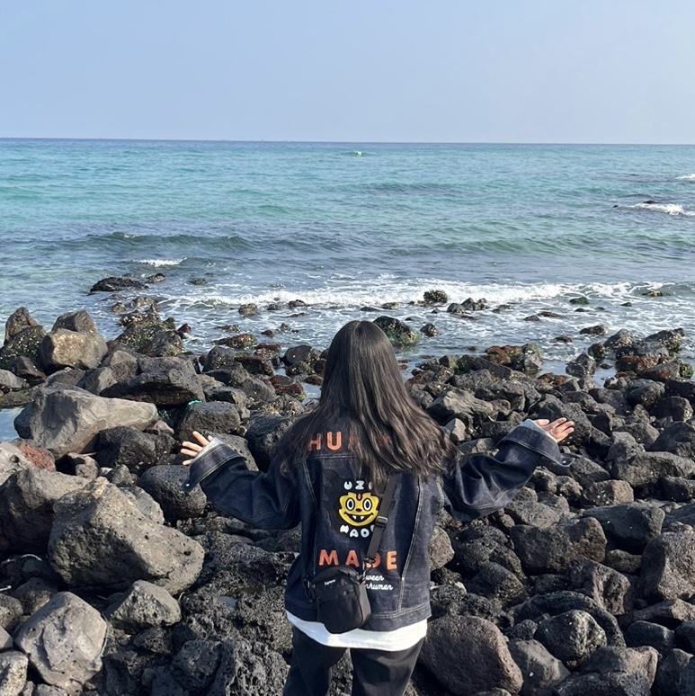 Human Made Uzi Made Denim Jacket Indigo, Human Made Graphic T-Shirt #02 White 착용 스타일