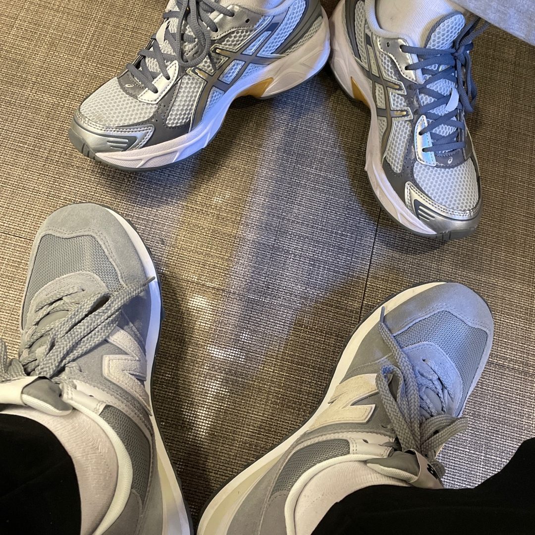 New Balance 574 Classics Reimagined Gray 착용 스타일