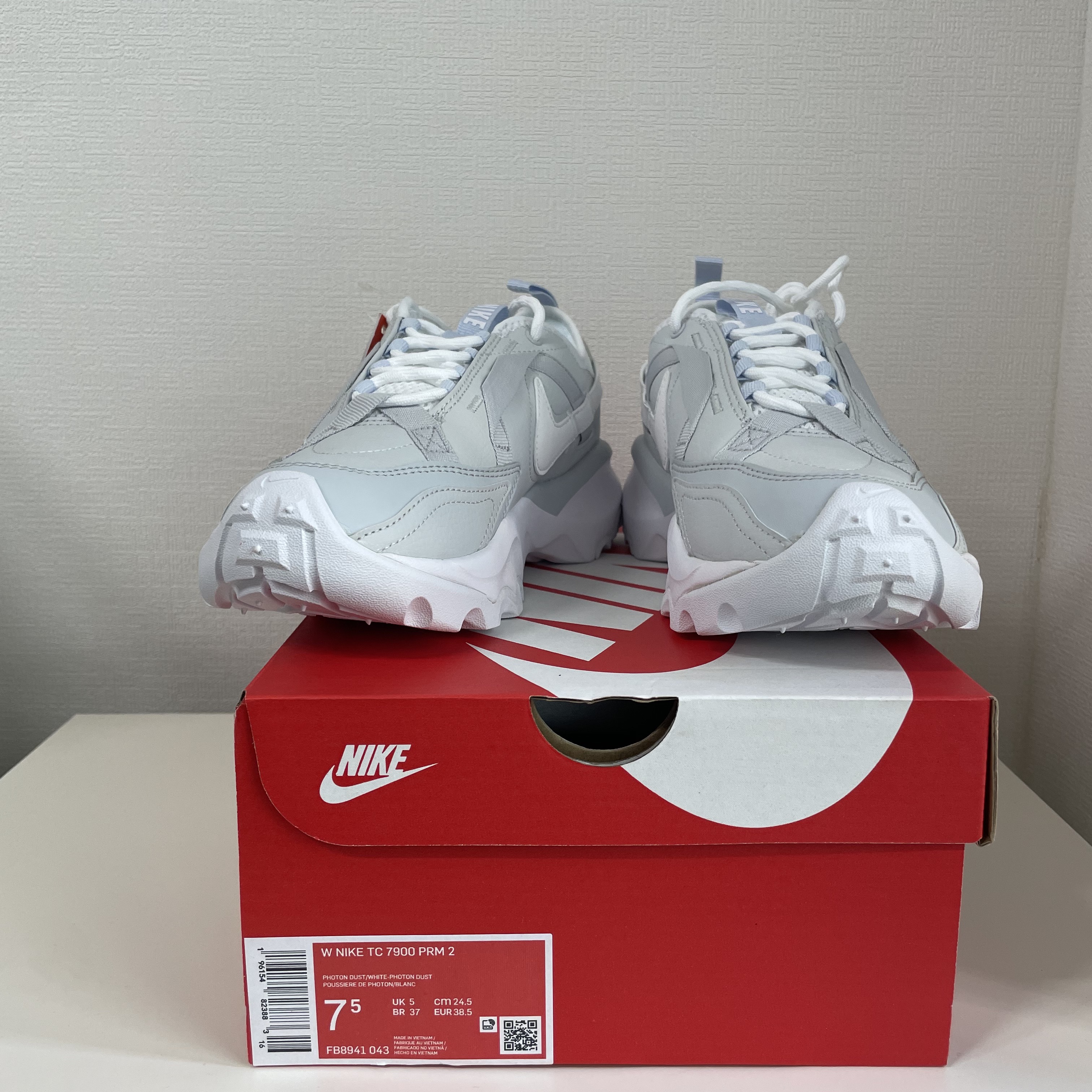 (W) 나이키 TC 7900 프리미엄 2 포톤 더스트 착용 스타일 - 5