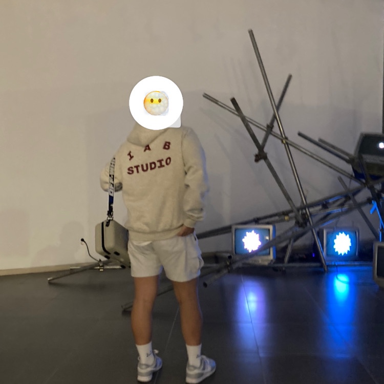 IAB Studio Hoodie Oatmeal Burgundy, Off-White x Amore Pacific Protection Box (Without Cosmetics) 착용 스타일