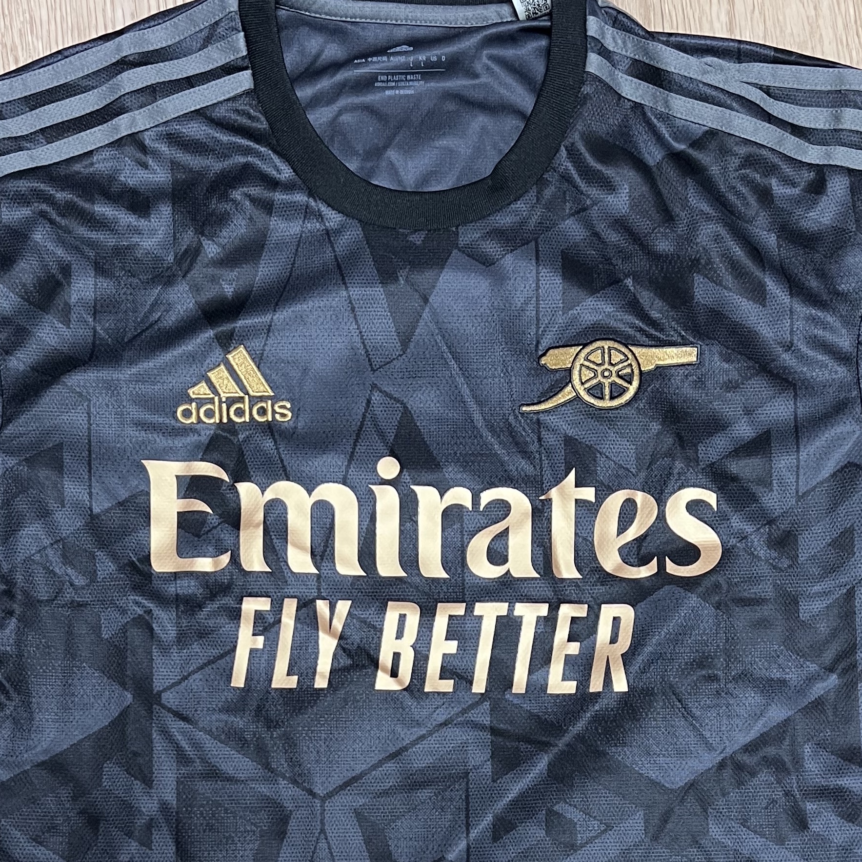 Adidas Arsenal 2022/23 Away Jersey Black - KR Sizing (Non Marking Ver.) 착용 스타일
