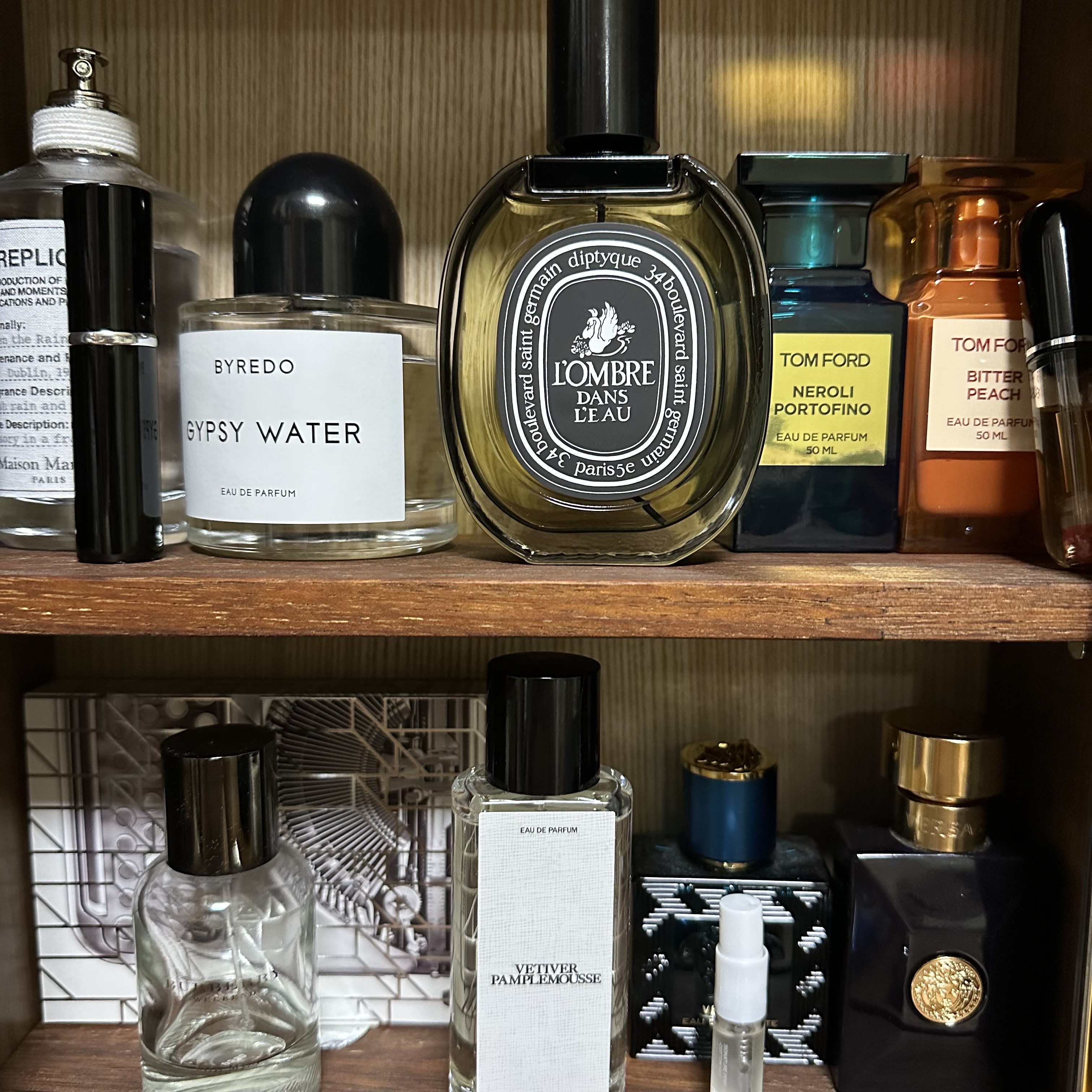 Diptyque L'ombre Dans L'eau Eau De Parfum 75ml, Tom Ford Neroli Portofino Eau De Parfum 50ml 착용 스타일