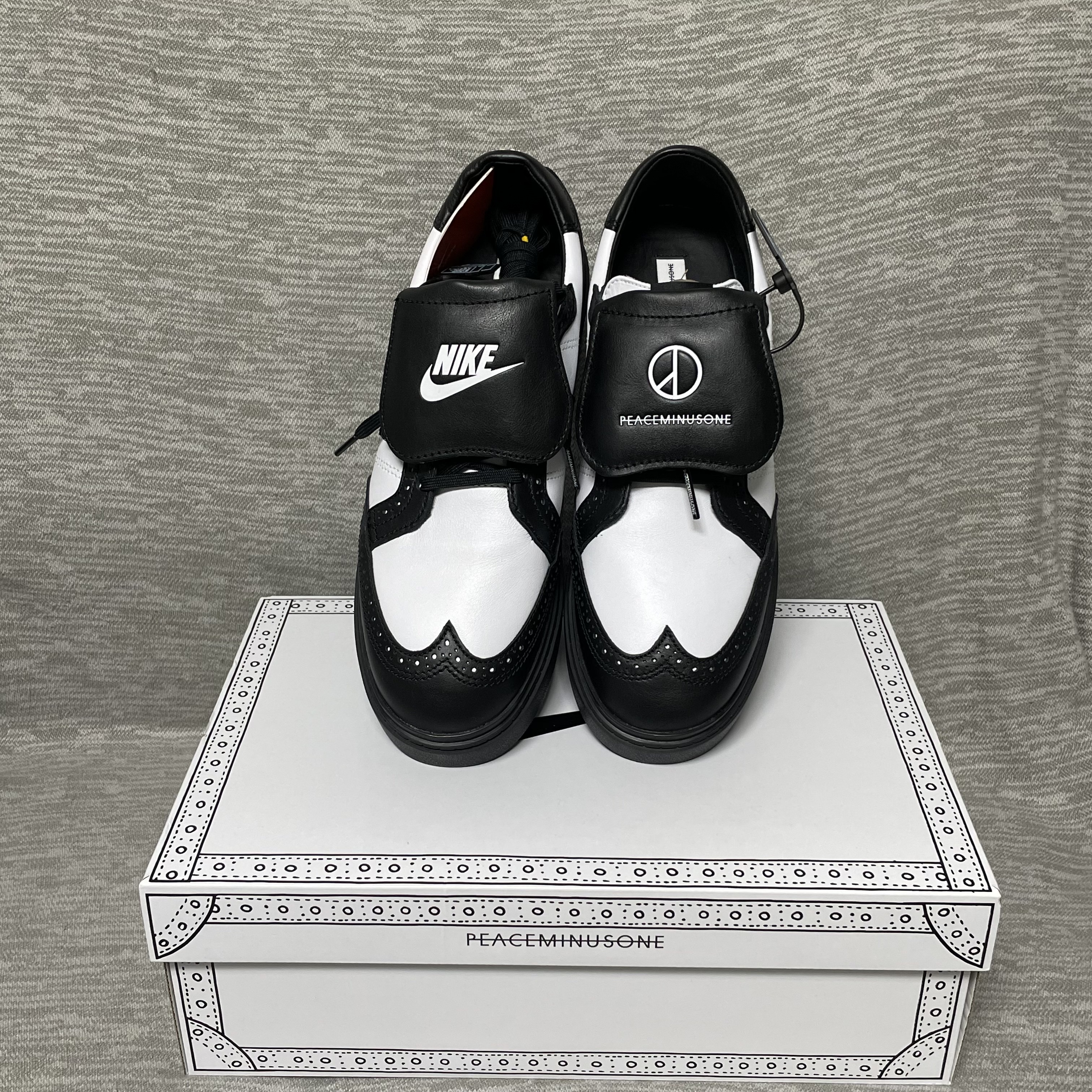 나이키 x 피스마이너스원 퀀도1 블랙 앤 화이트 착용 스타일 - 3