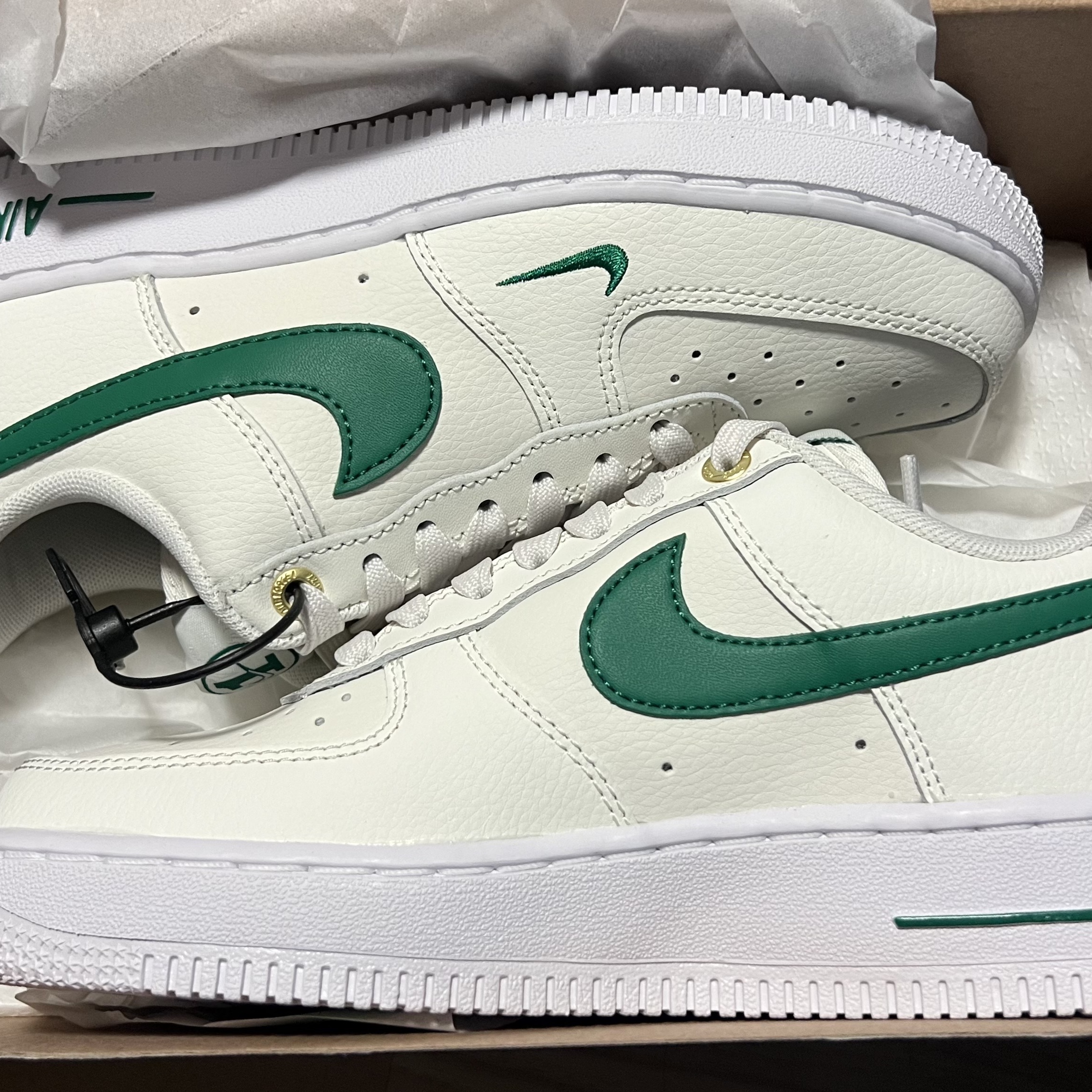 (W) Nike Air Force 1 '07 SE 40th Anniversary Join Forces Sail Malachite 착용 스타일