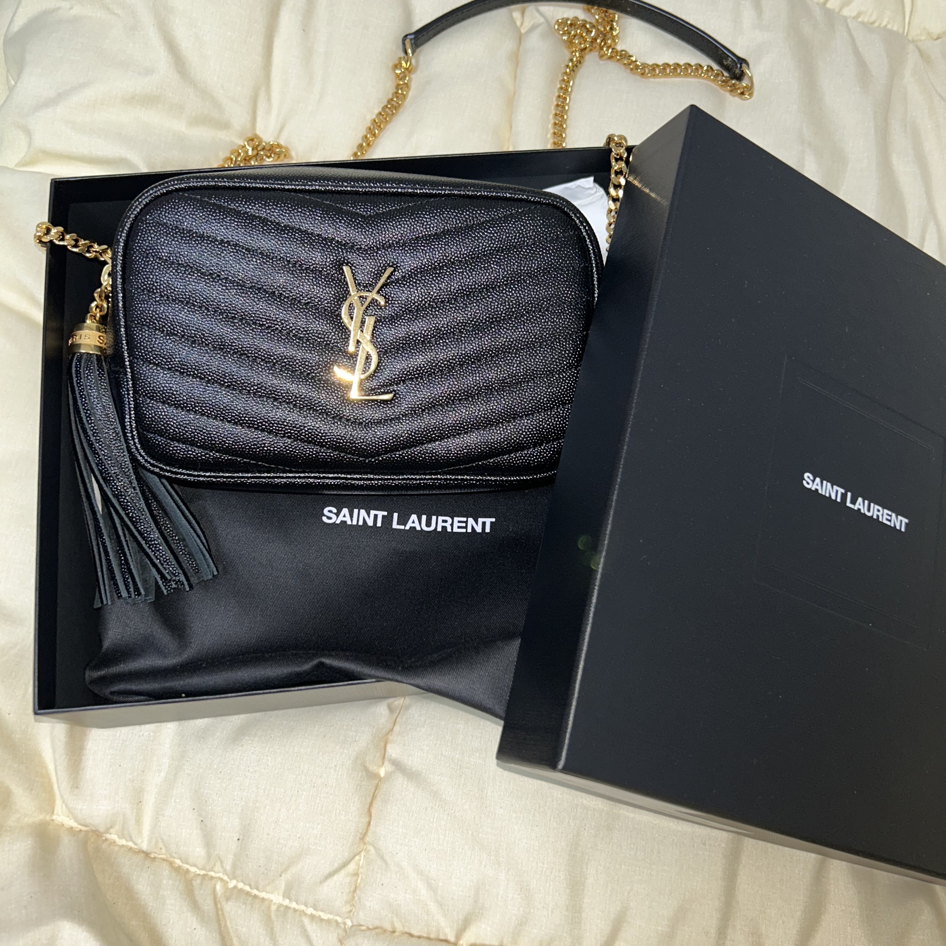 Saint Laurent Lou Mini Bag in Grain De Poudre Embossed Quilted Leather Black Gold 착용 스타일