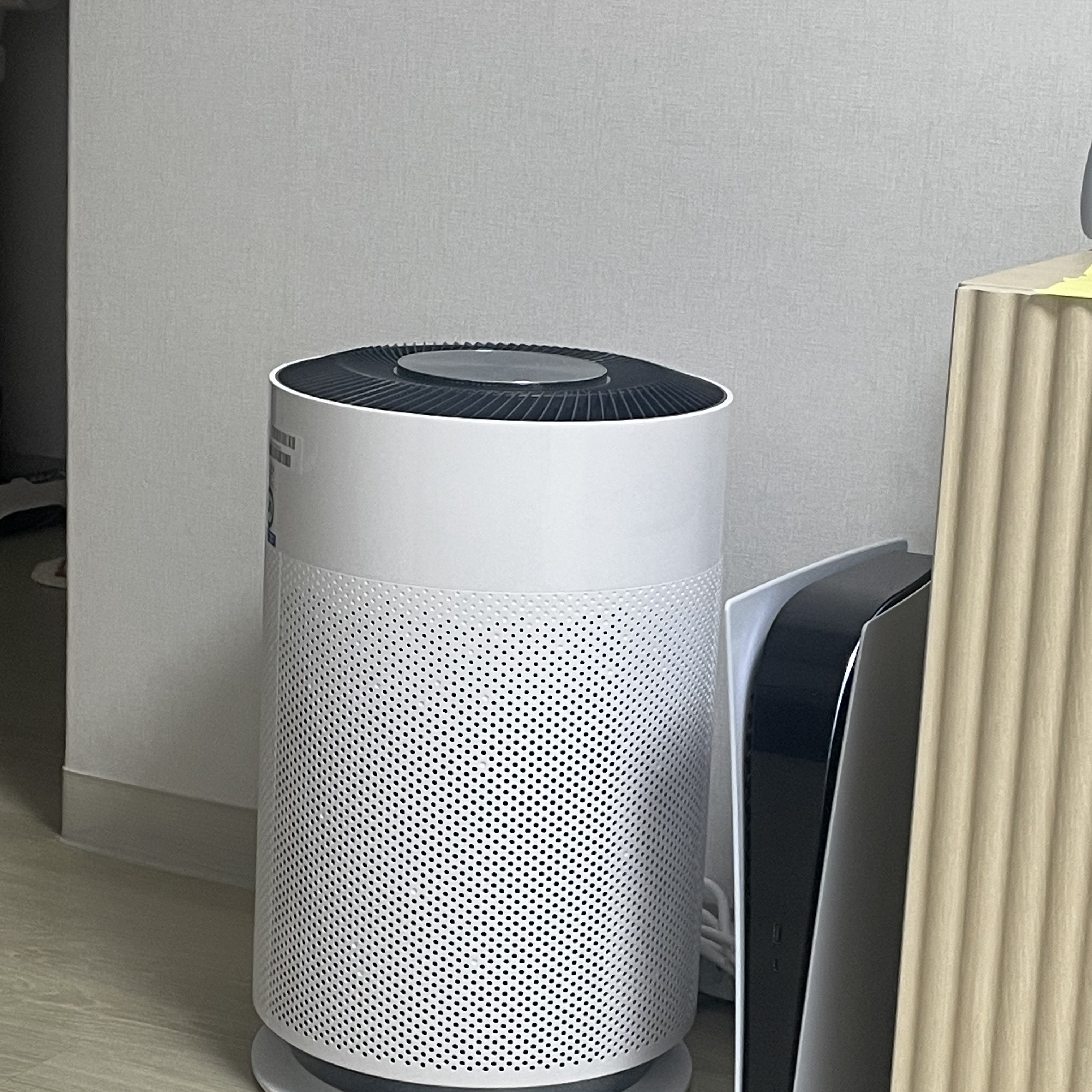 플레이스테이션 5 디지털 에디션 (국내 정식 발매 제품) 착용 스타일