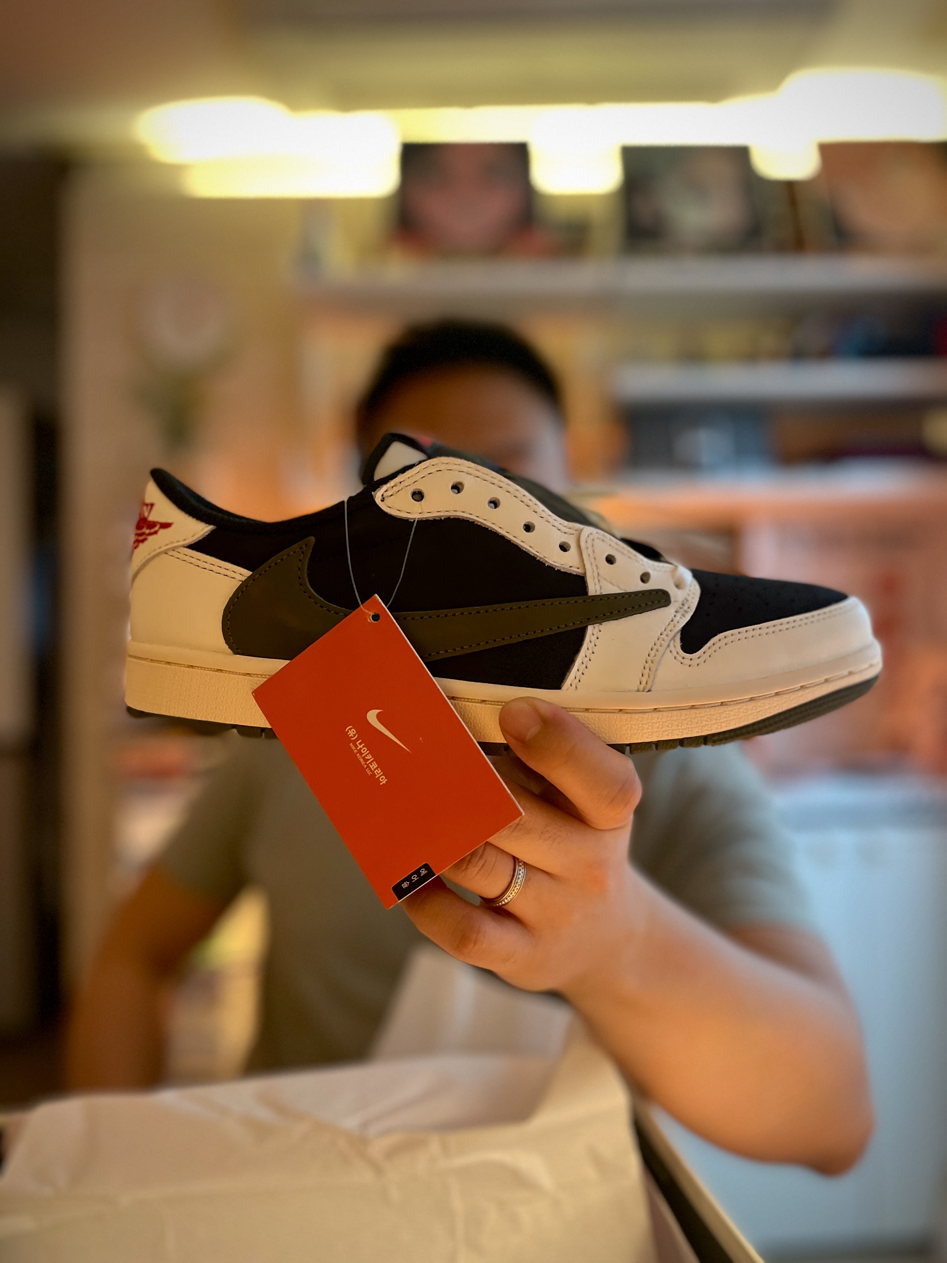 (W) Jordan 1 x Travis Scott Retro Low OG SP Medium Olive 착용 스타일