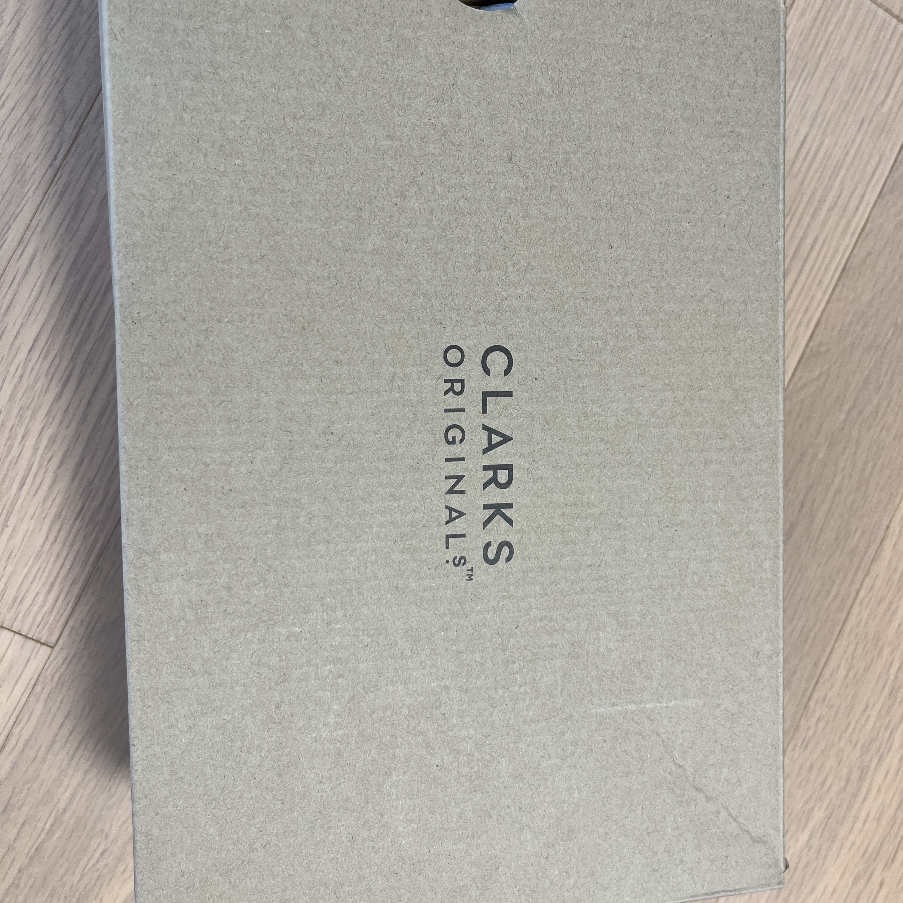 (W) Clarks Wallabee Off White Hairy 착용 스타일 - 2