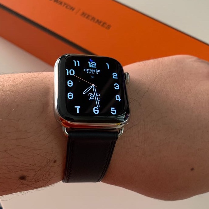 Apple Watch Hermes Series 8 45mm Silver Stainless Steel Case with Single Tour Noir (Korean Ver.) 착용 스타일