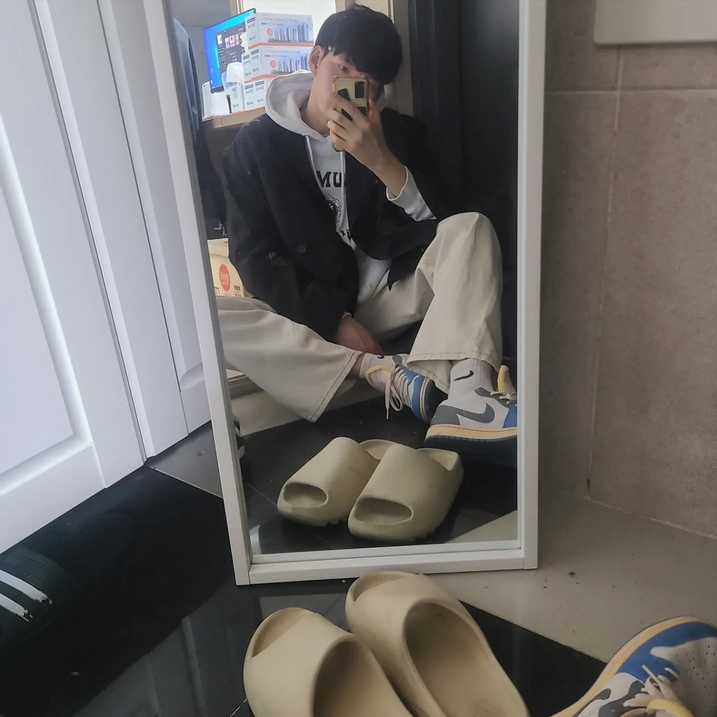 Jordan 1 Low SE Tokyo 96 착용 스타일