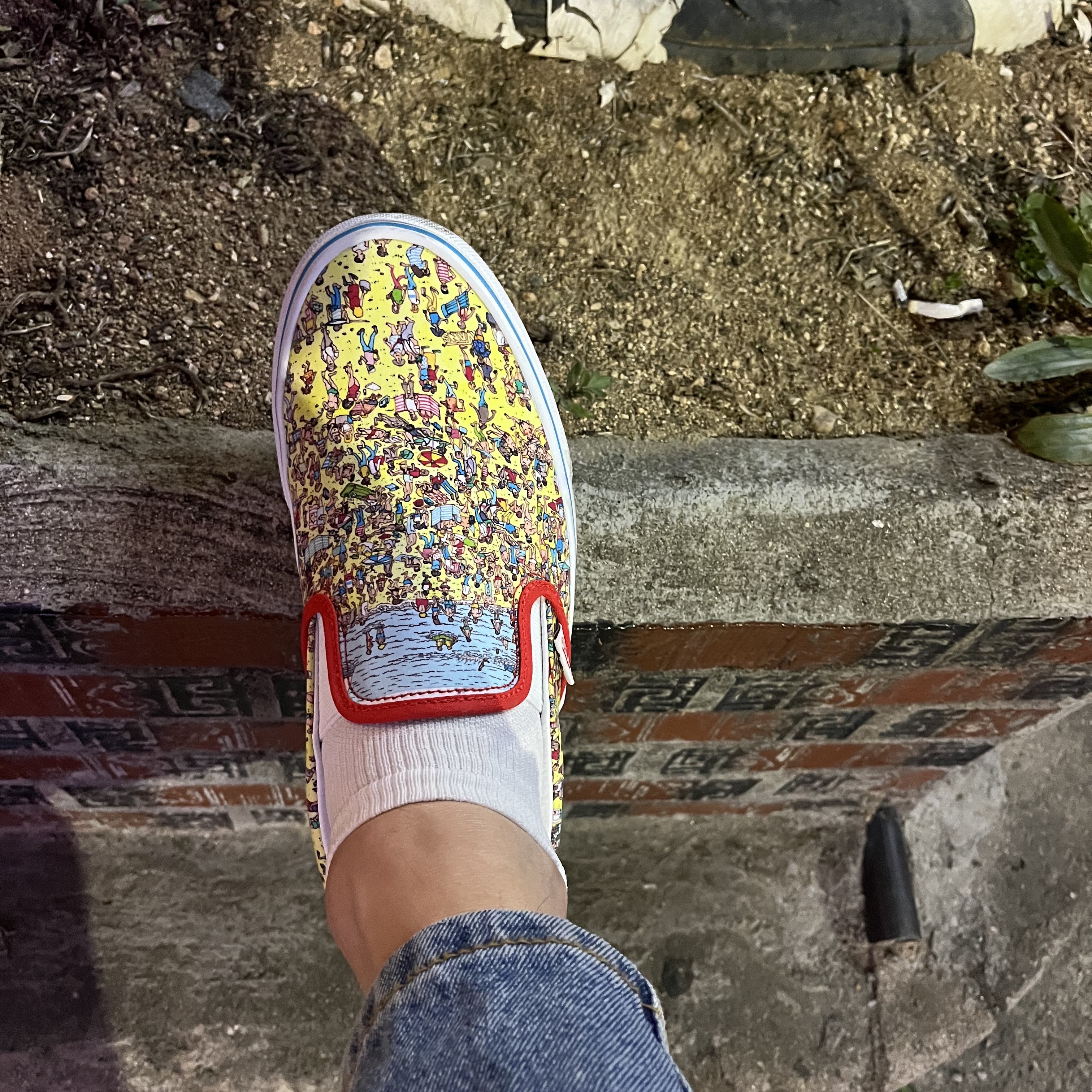 Vans x Where's Waldo Classic Slip-On 착용 스타일