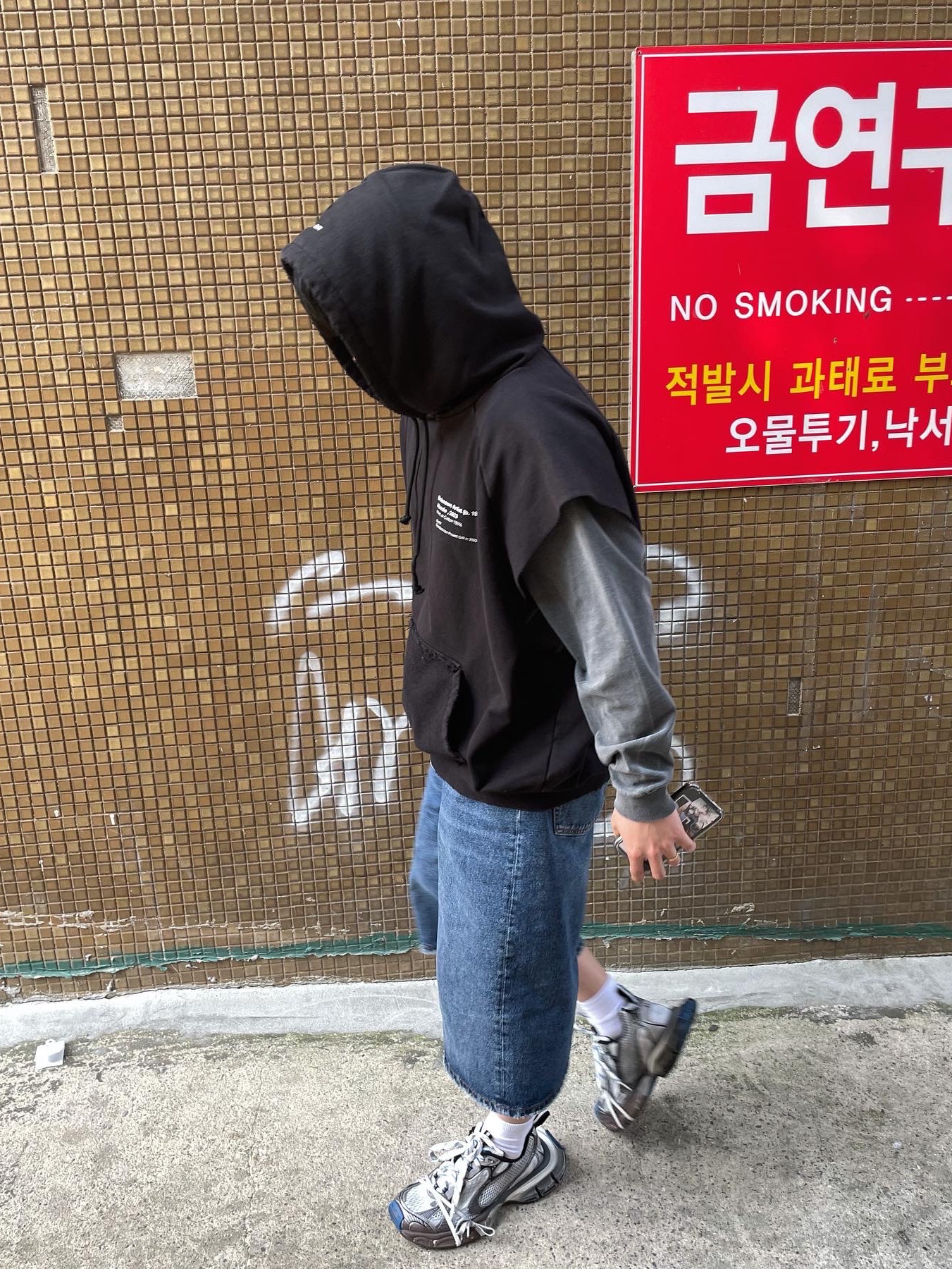 Balenciaga 3XL Sneakers Worn Out Grey White Blue 착용 스타일 - 1